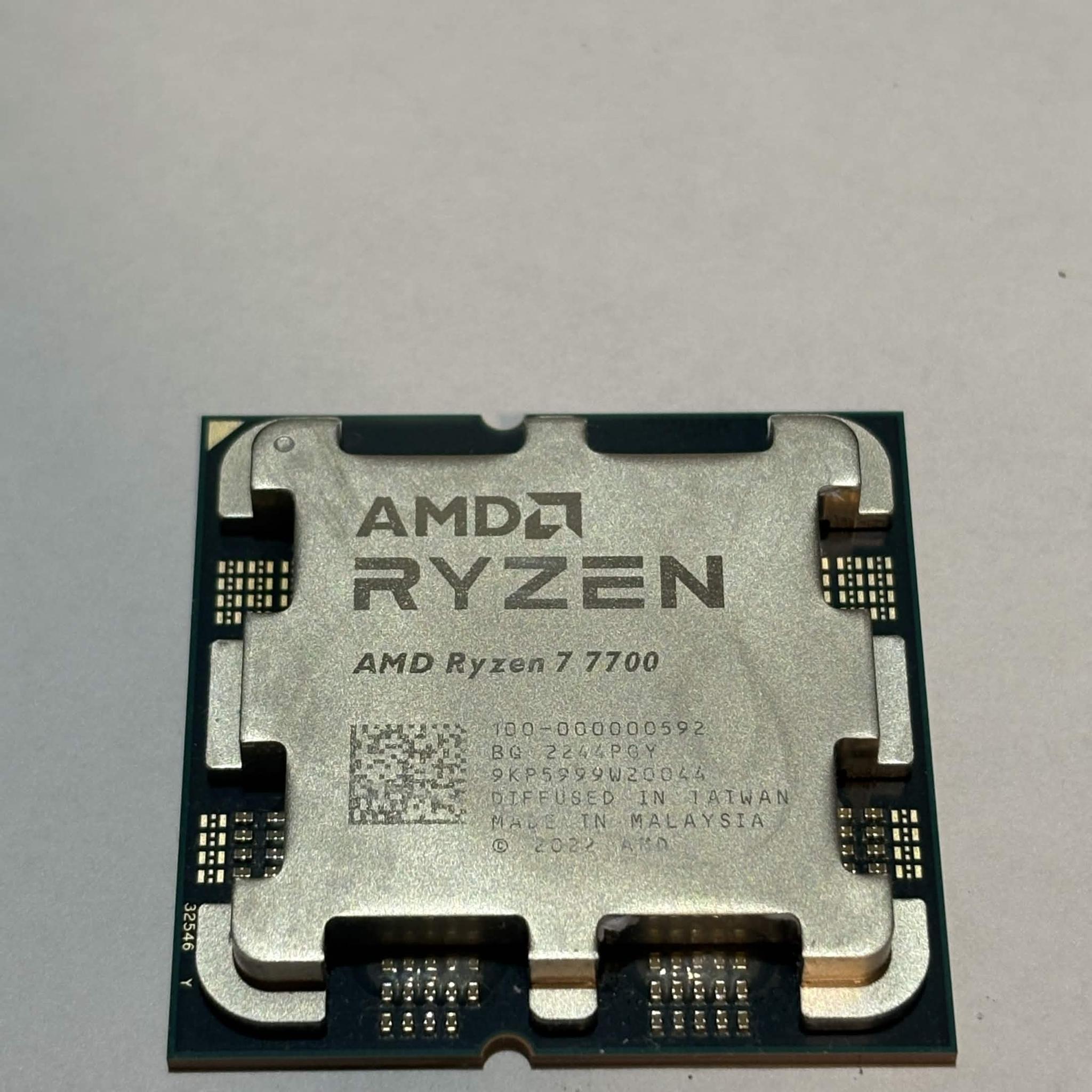 AMD Ryzen 7 7700