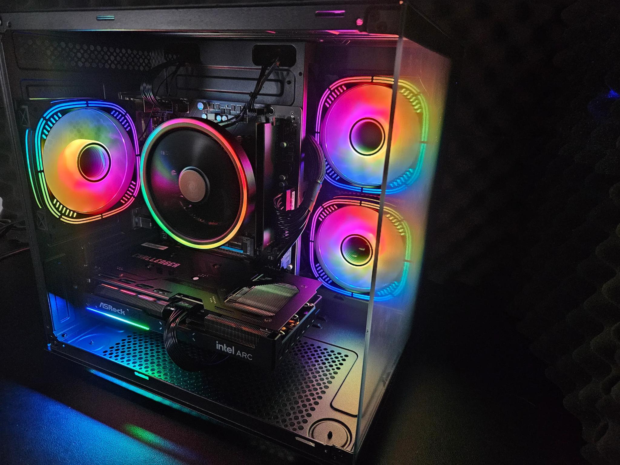 Dark side gaming rig Ryzen 5 / 32GB DDR4/ 1TB SSD / Intel Arc B570
