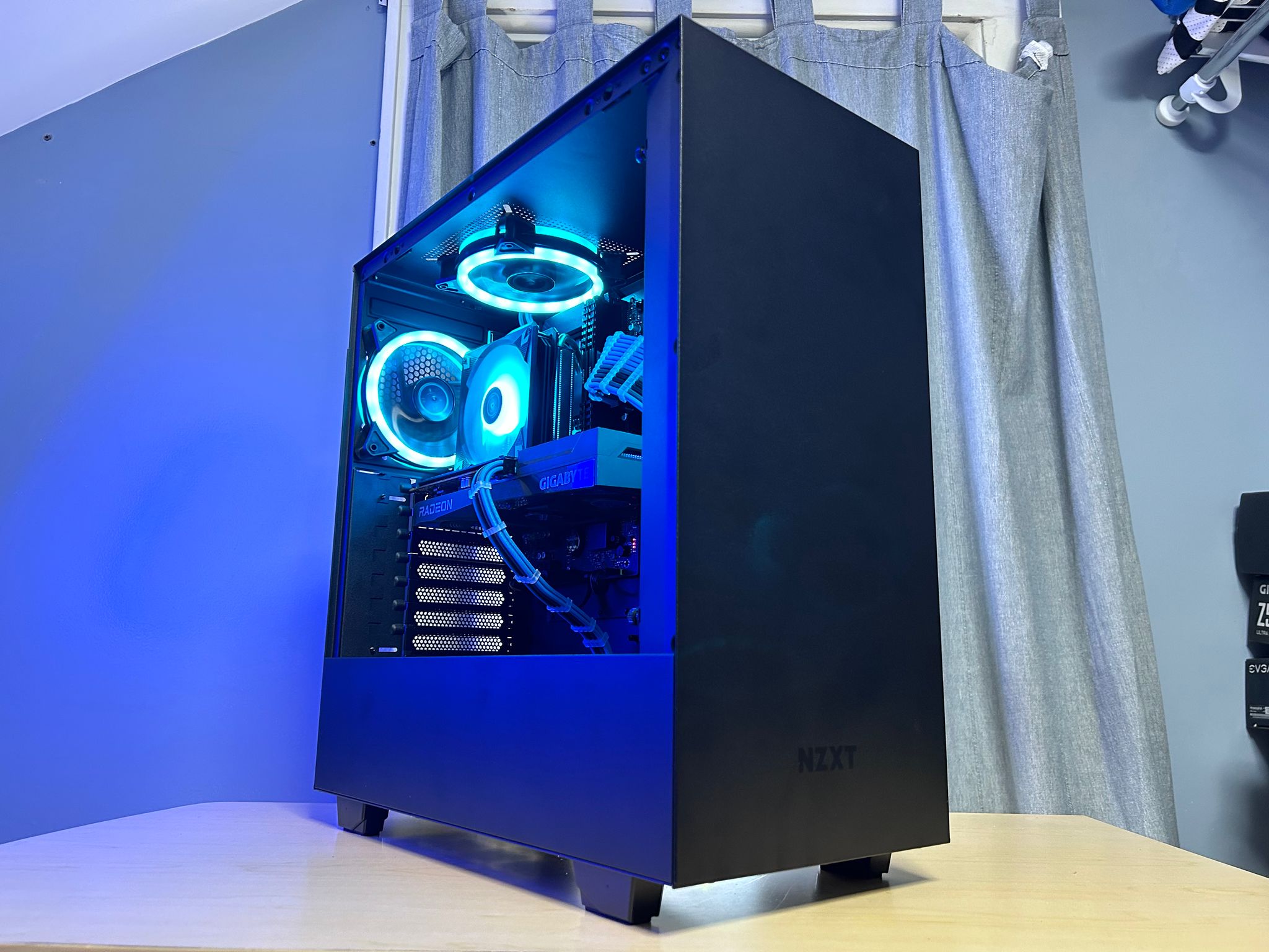 Avian💧: Intel 12th Gen, Rx 6600 8GB Gaming PC