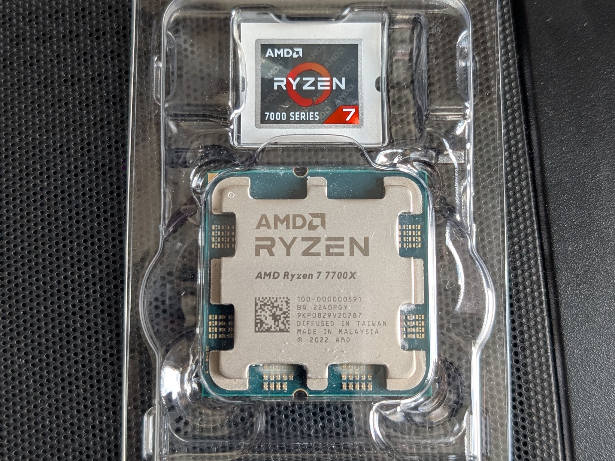 AMD Ryzen 7 7700X