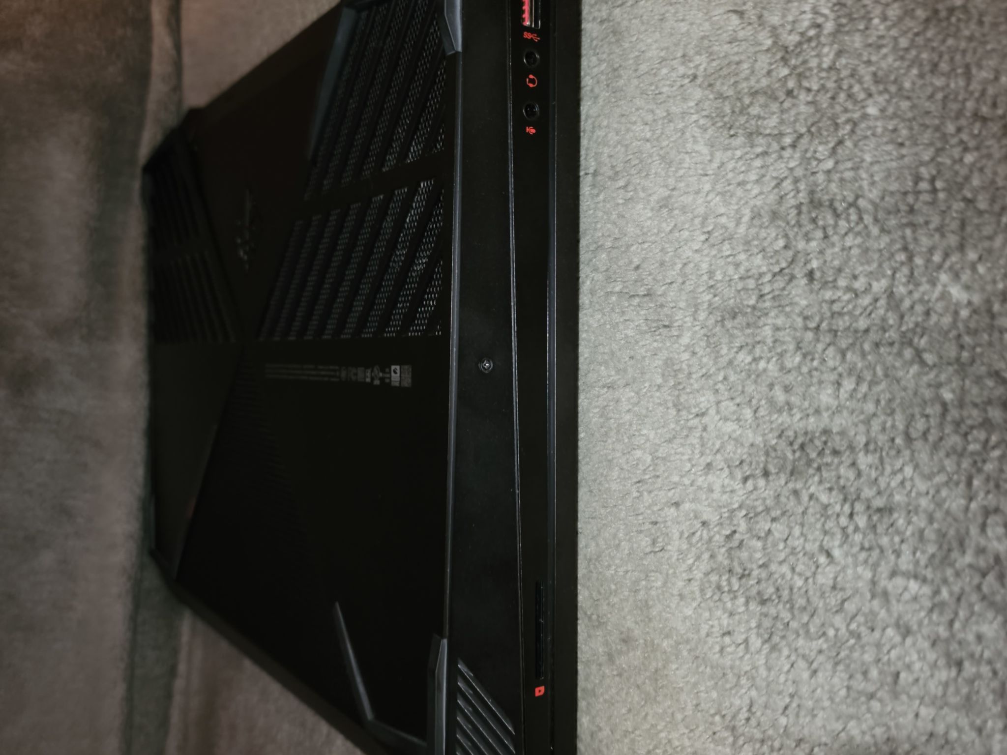 HP Omen 15, Intel i7 8th Gen, 128GB SSD 1TB HDD, 32GB RAM, NVIDIA GTX 1080, 15.6" 1920x1080p 60Hz