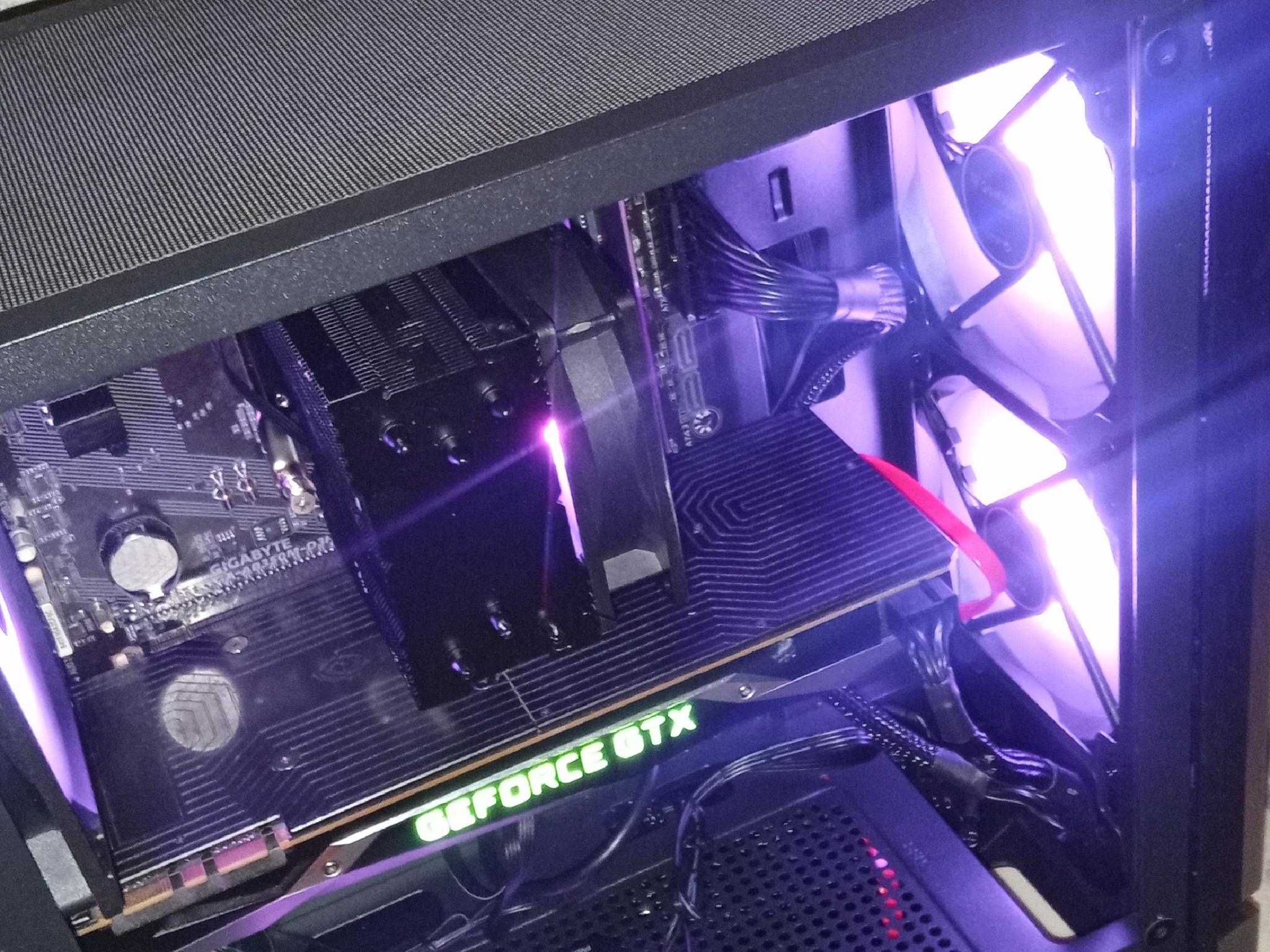 Gaming Pc/Ryzen 5 1600/Gtx 1080/512 SSD/16GB DDR 4/600W PSU/WIN11 PRO/WIFI