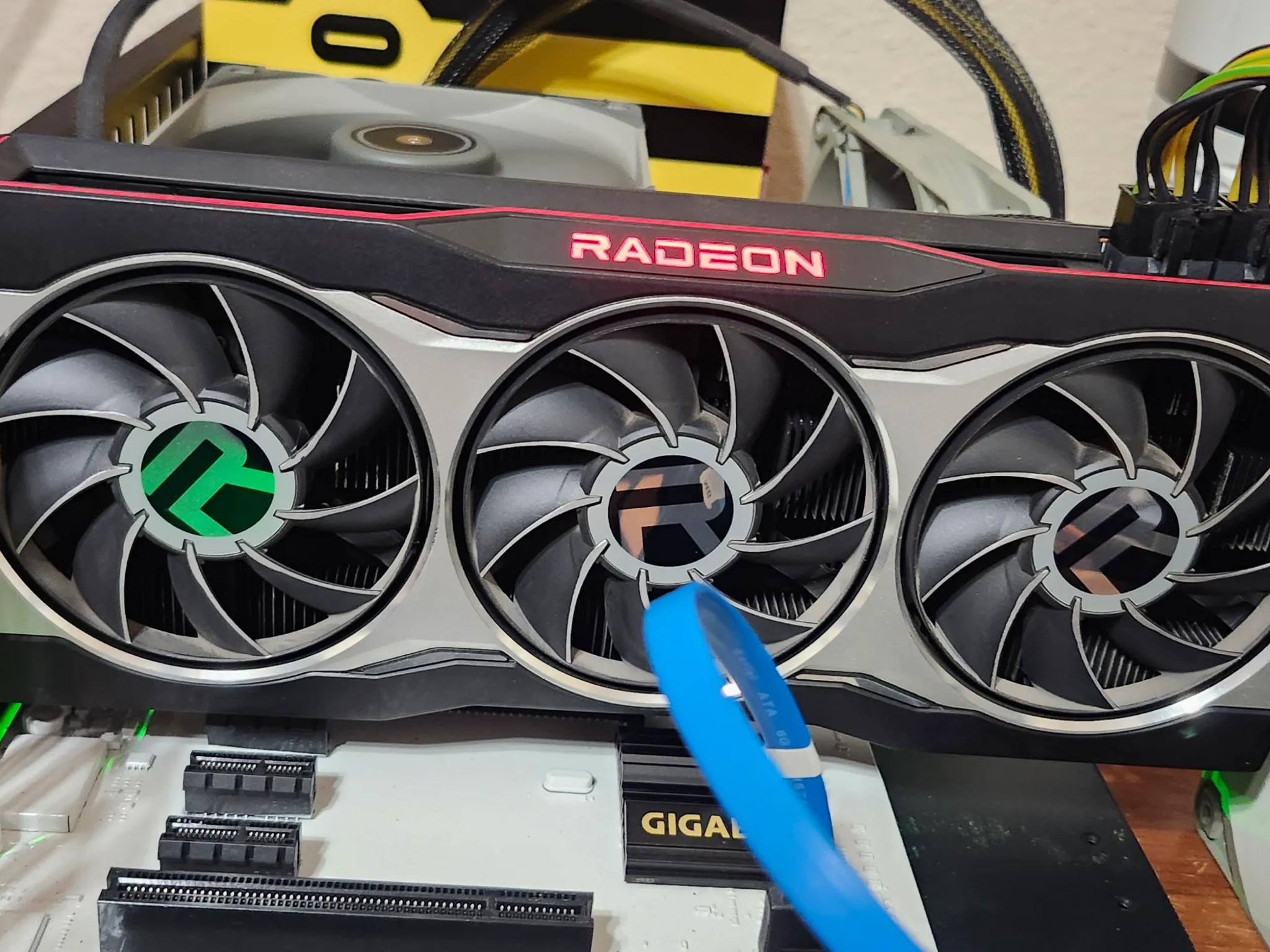 AMD Radeon RX6800
