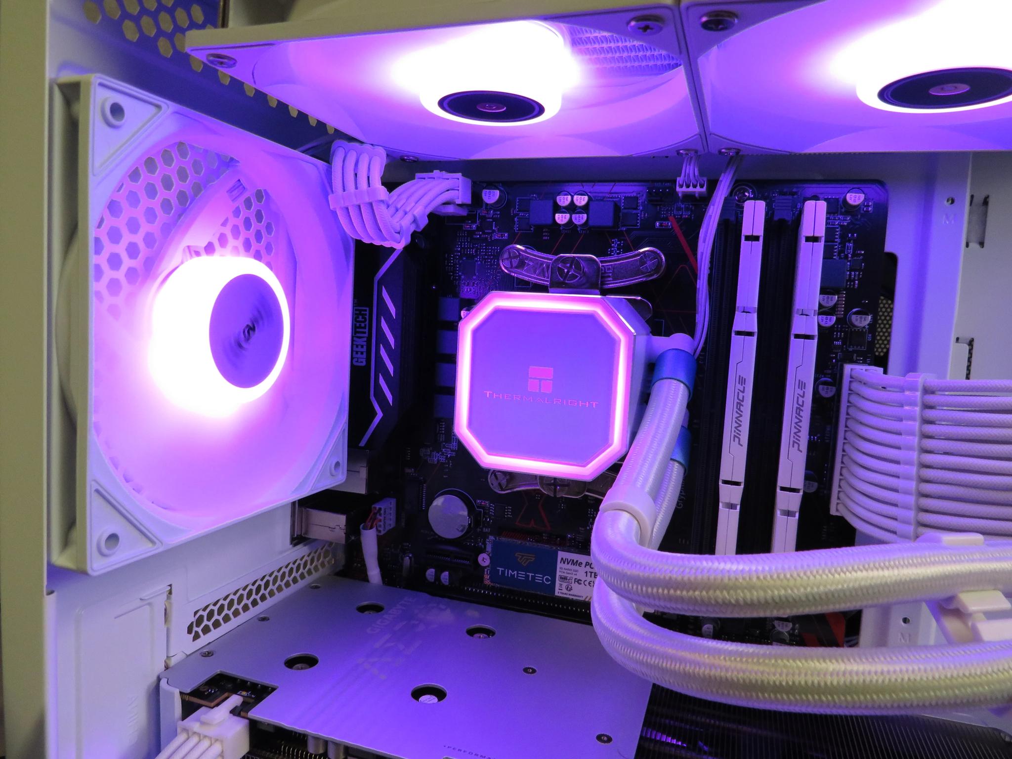 Mid Range RTX 5060 GAMER! Ryzen 7 5800XT + RTX 5060 + 32 GB DDR4 + 1 TB NVME