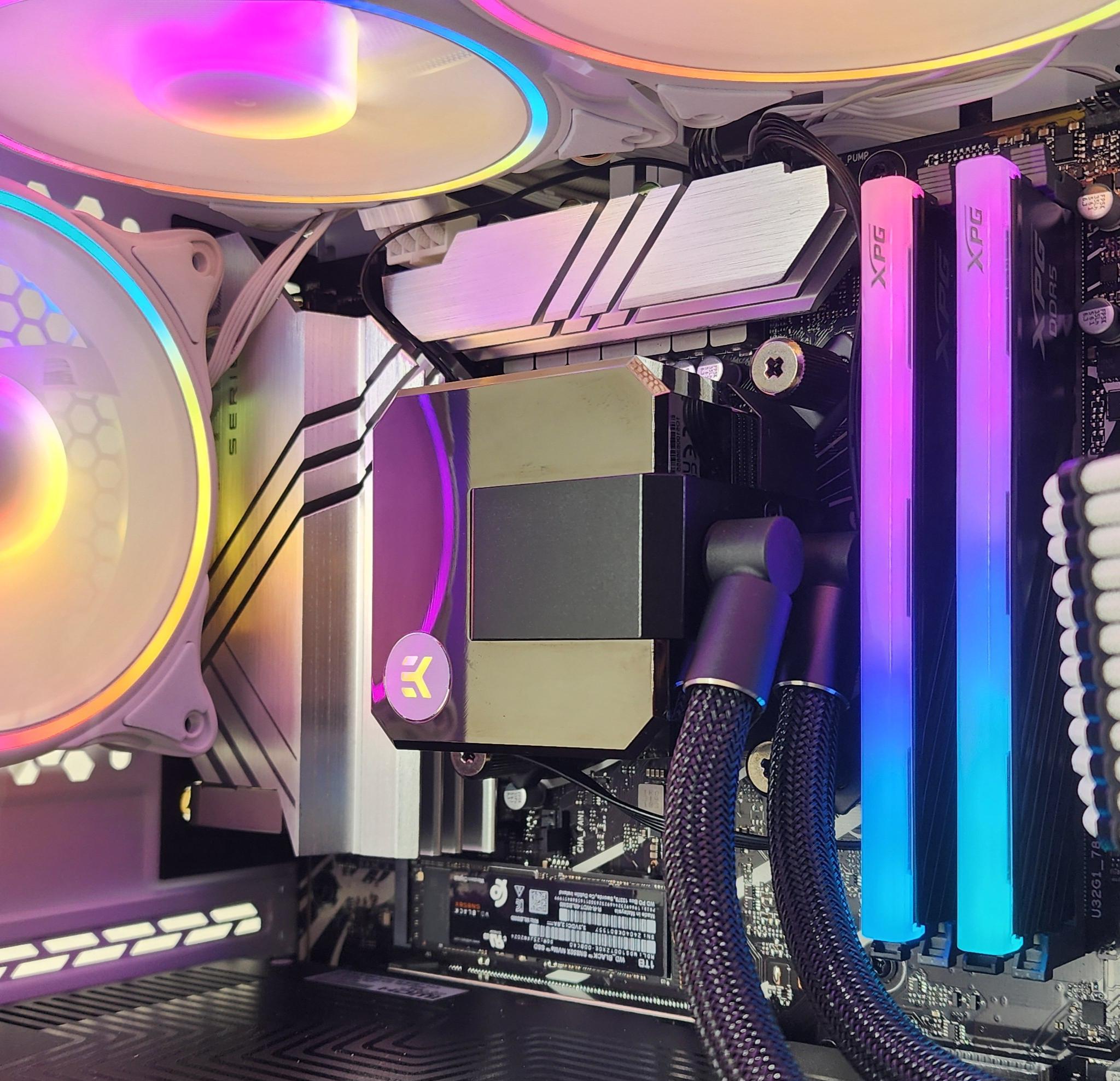 Gaming PC i9-14900K 32GB RAM 1TB SSD RX 9070 XT 16GB Windows 11 Computer