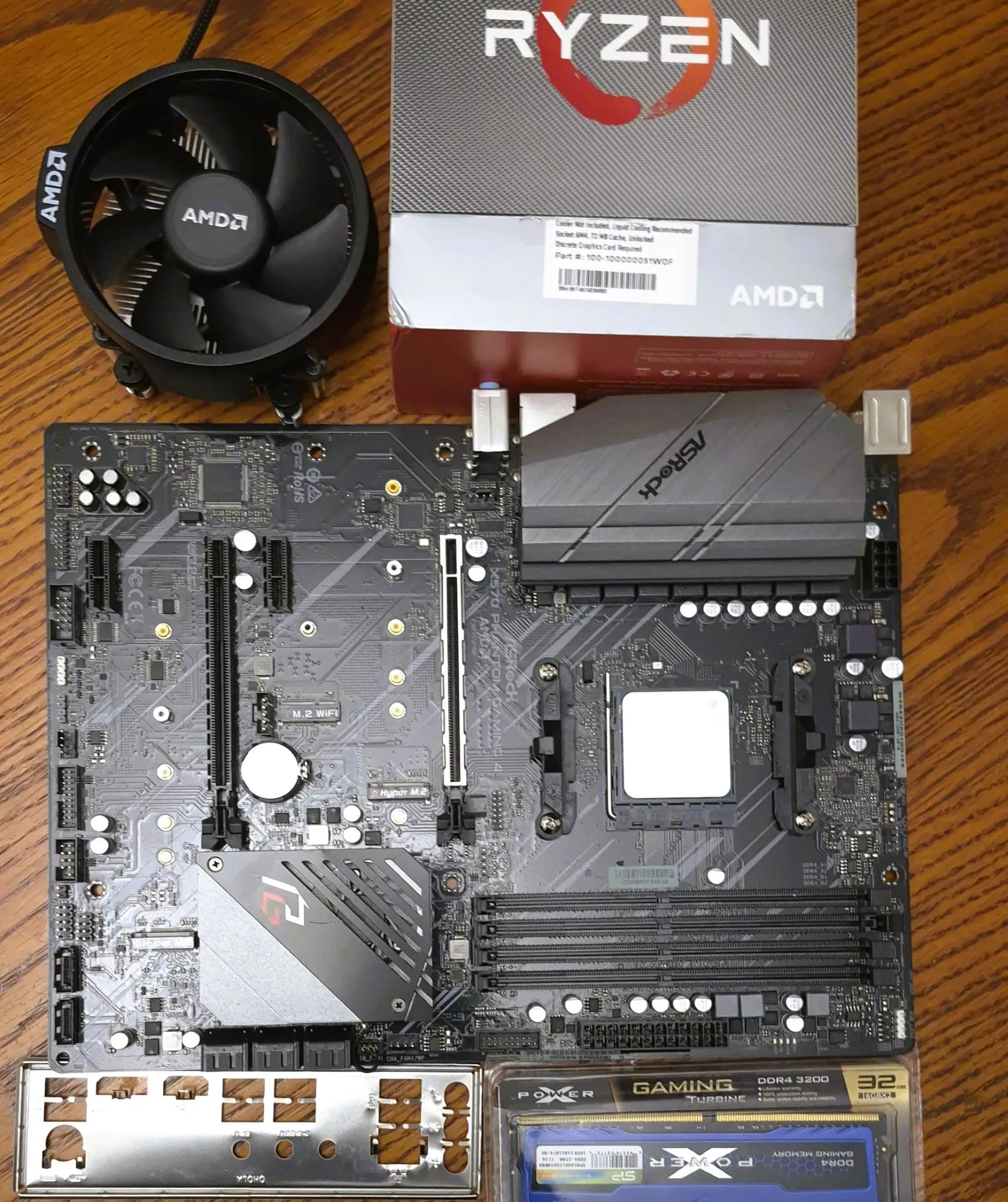 Combo ASRock X570 Phantom Gaming 4, AMD Ryzen 9 3950X CPU, 32GB XPX Gaming RAM, MSI GTX 1650 4GB GPU