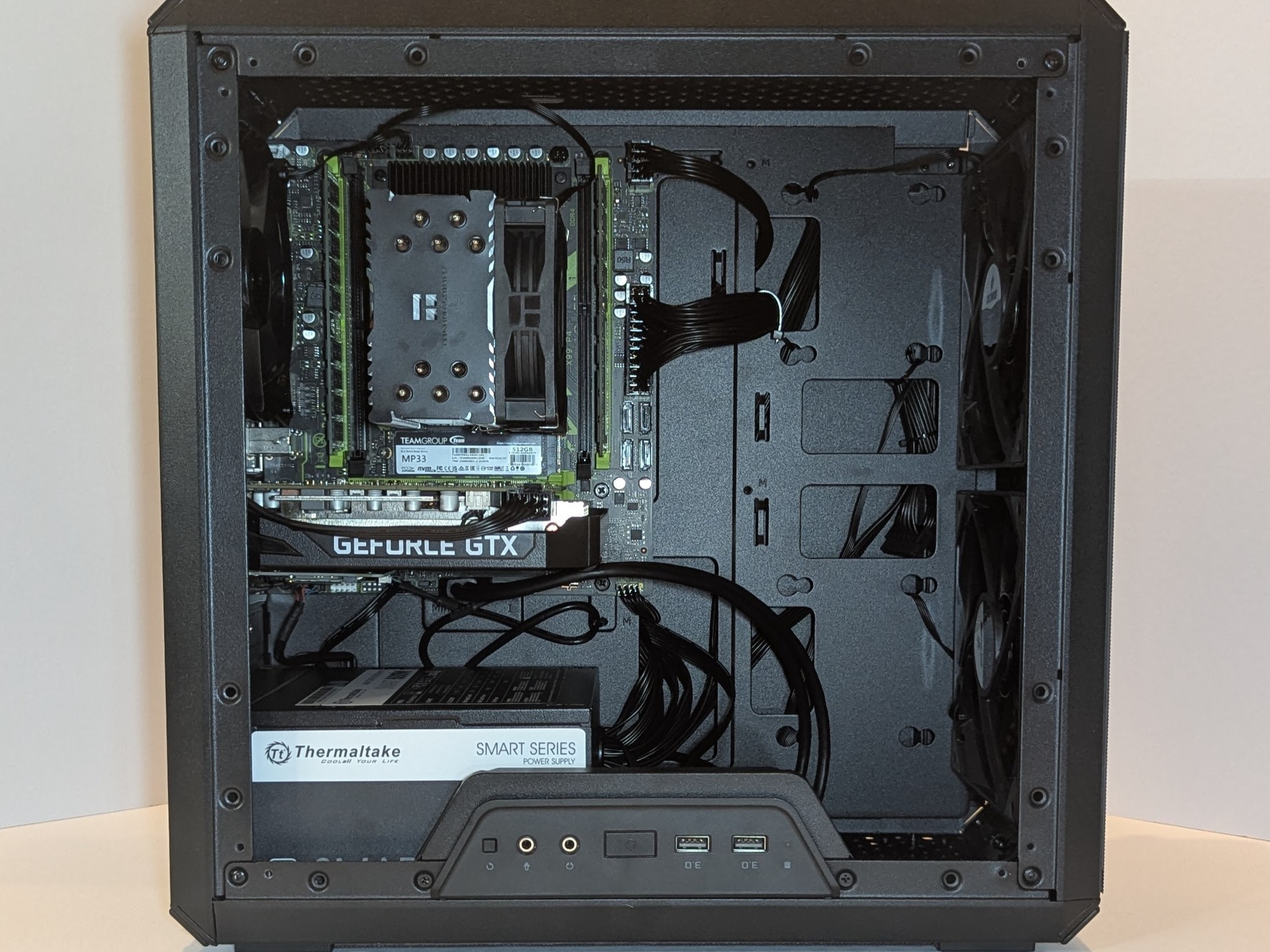 GTX 1660 Super OC 6GB Xeon 12-Core 32Gb Ram / 512MB NVME WiFi Bluetooth // STEALTH // NO RGB