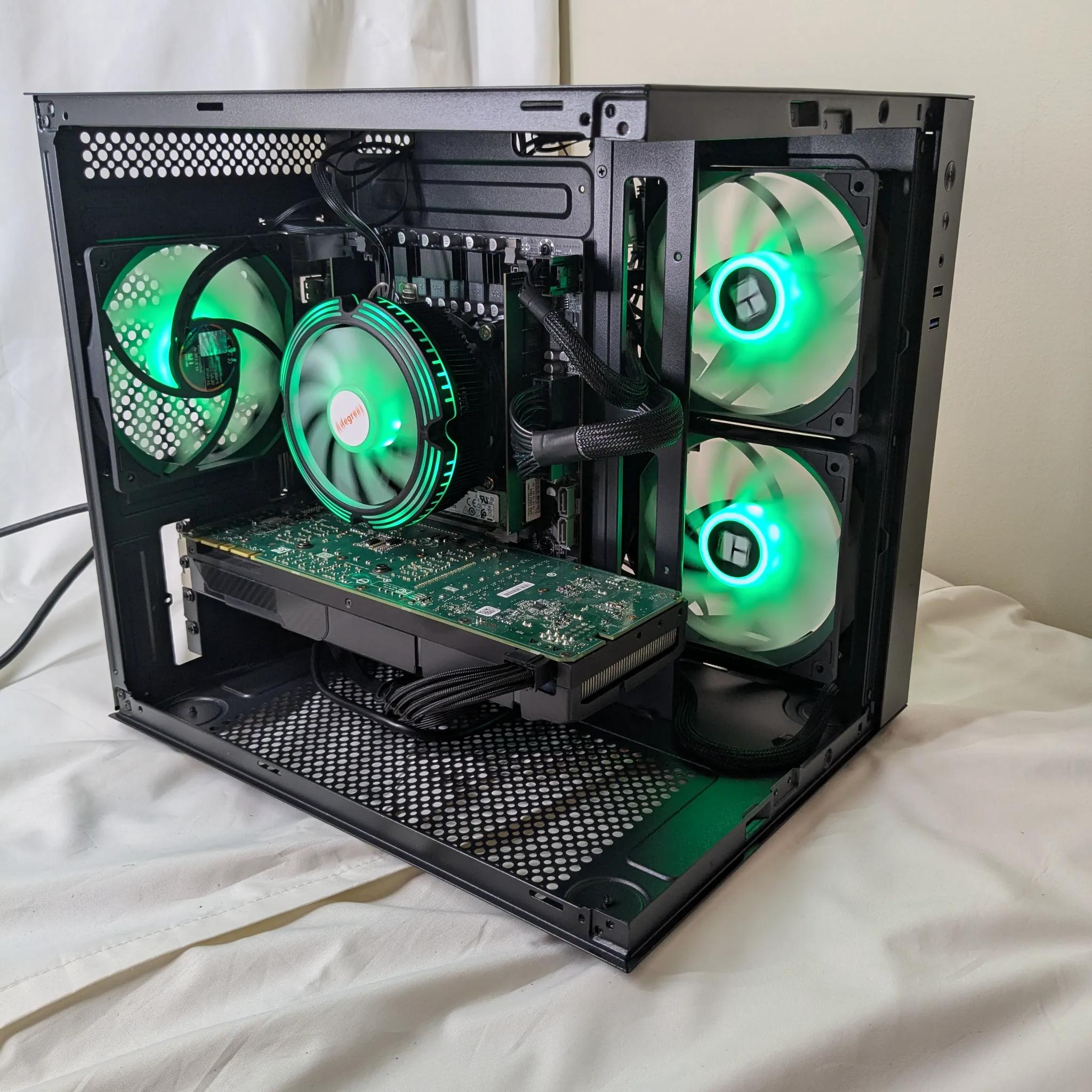 GTX 1080 | 14 cores 28 threads | 32 GB RAM