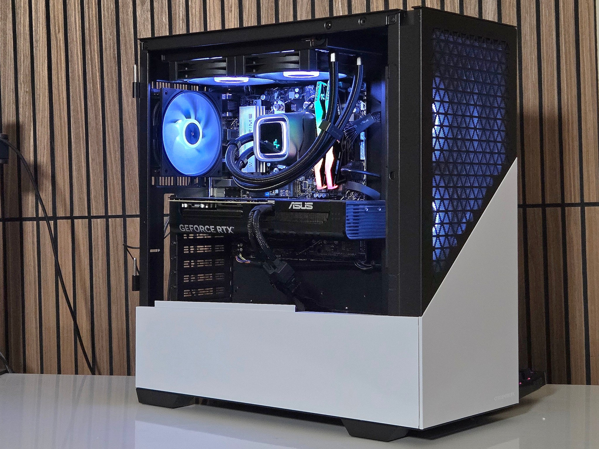 V3 Maxed 1440P Gaming PC | RTX 5070 12GB | 7700 | 32GB DDR5 | Windows 11  WIFI | 1TB NVME