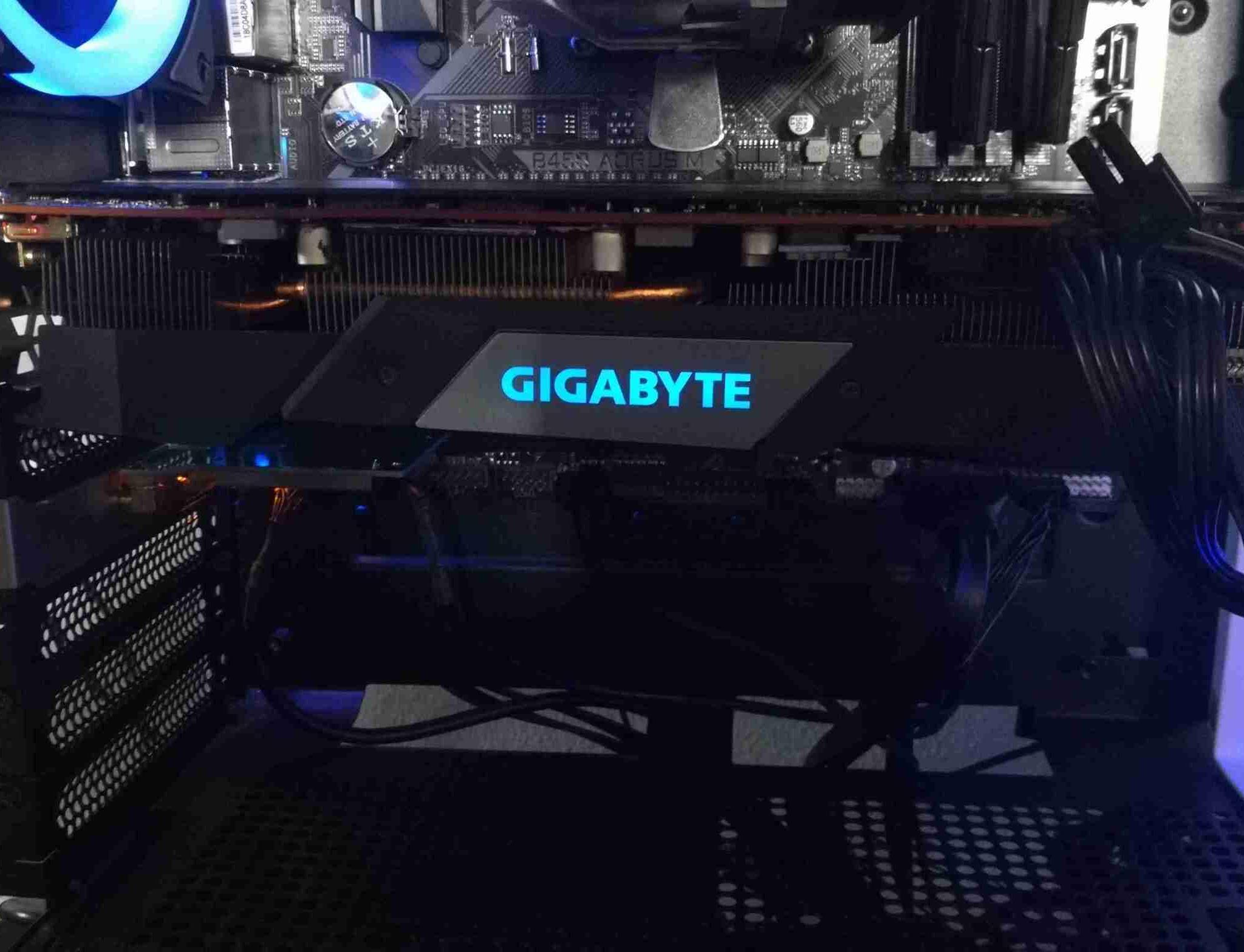 Gigabyte 5700XT 8GB