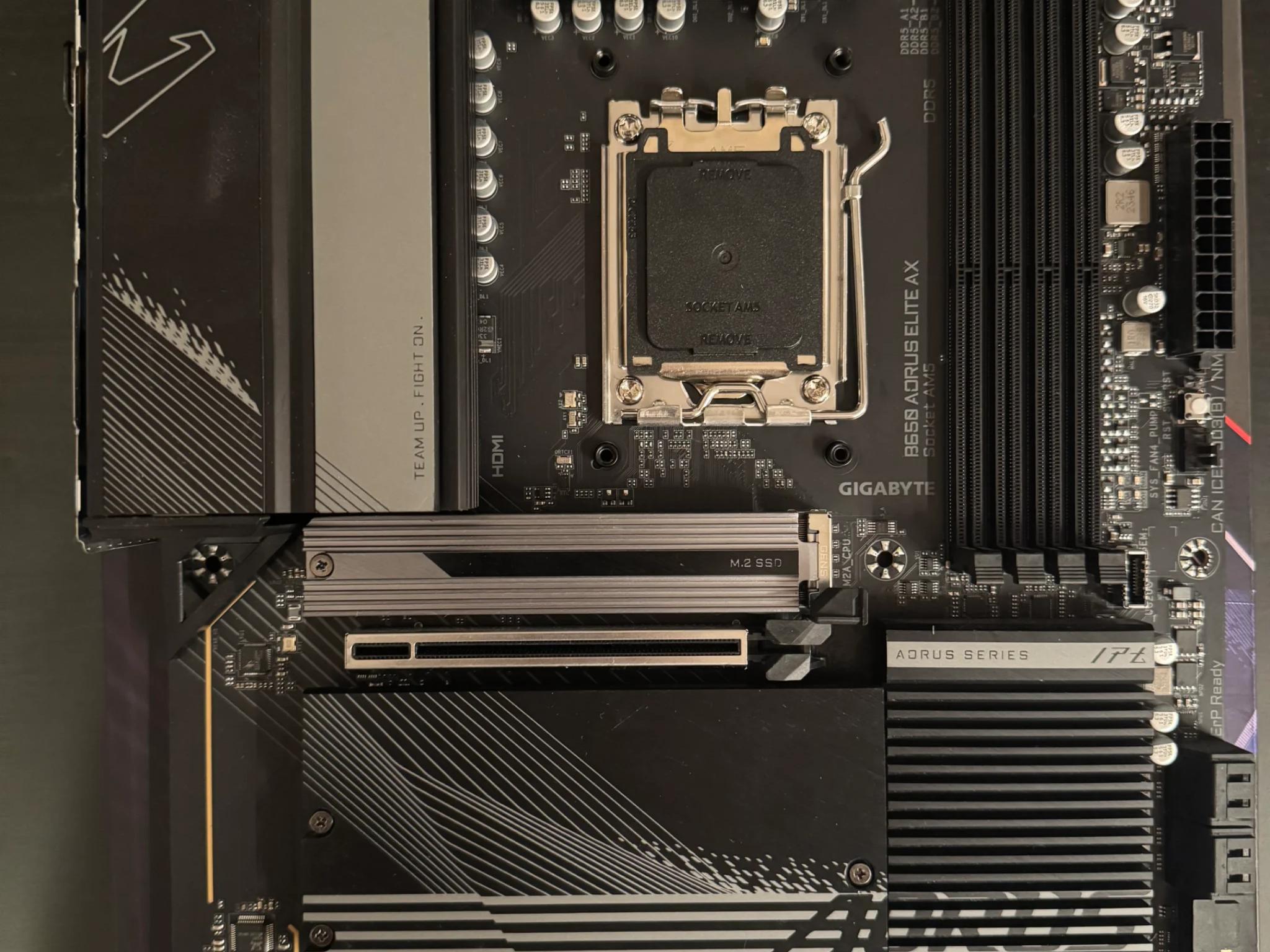 B650 AORUS ELITE AX Motherboard + AMD Ryzen™ 5 7500F + G.SKILL Trident Z5 DDR5 (AMD EXPO) 32GB Combo