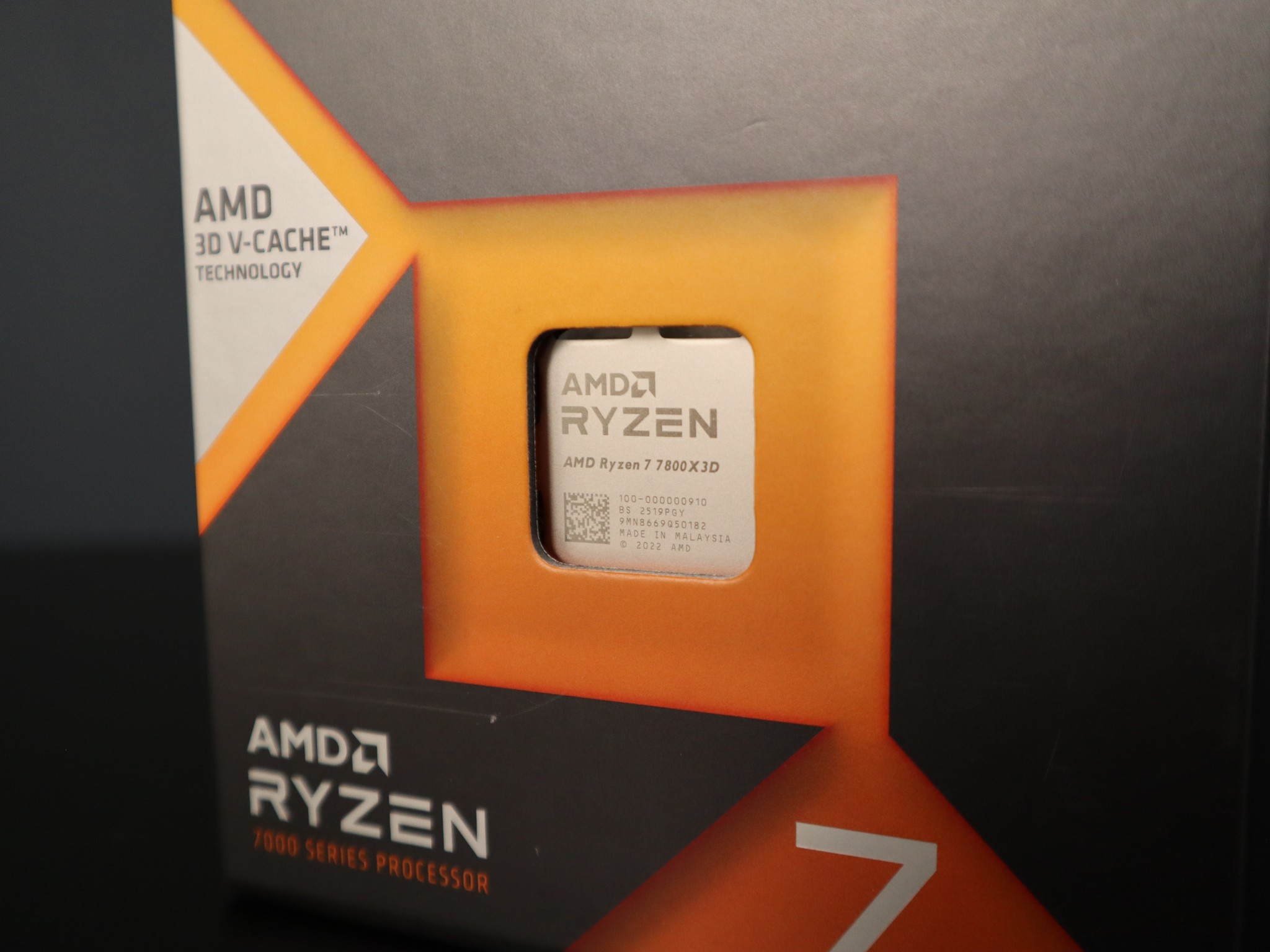 AMD Ryzen 7 7800X3D