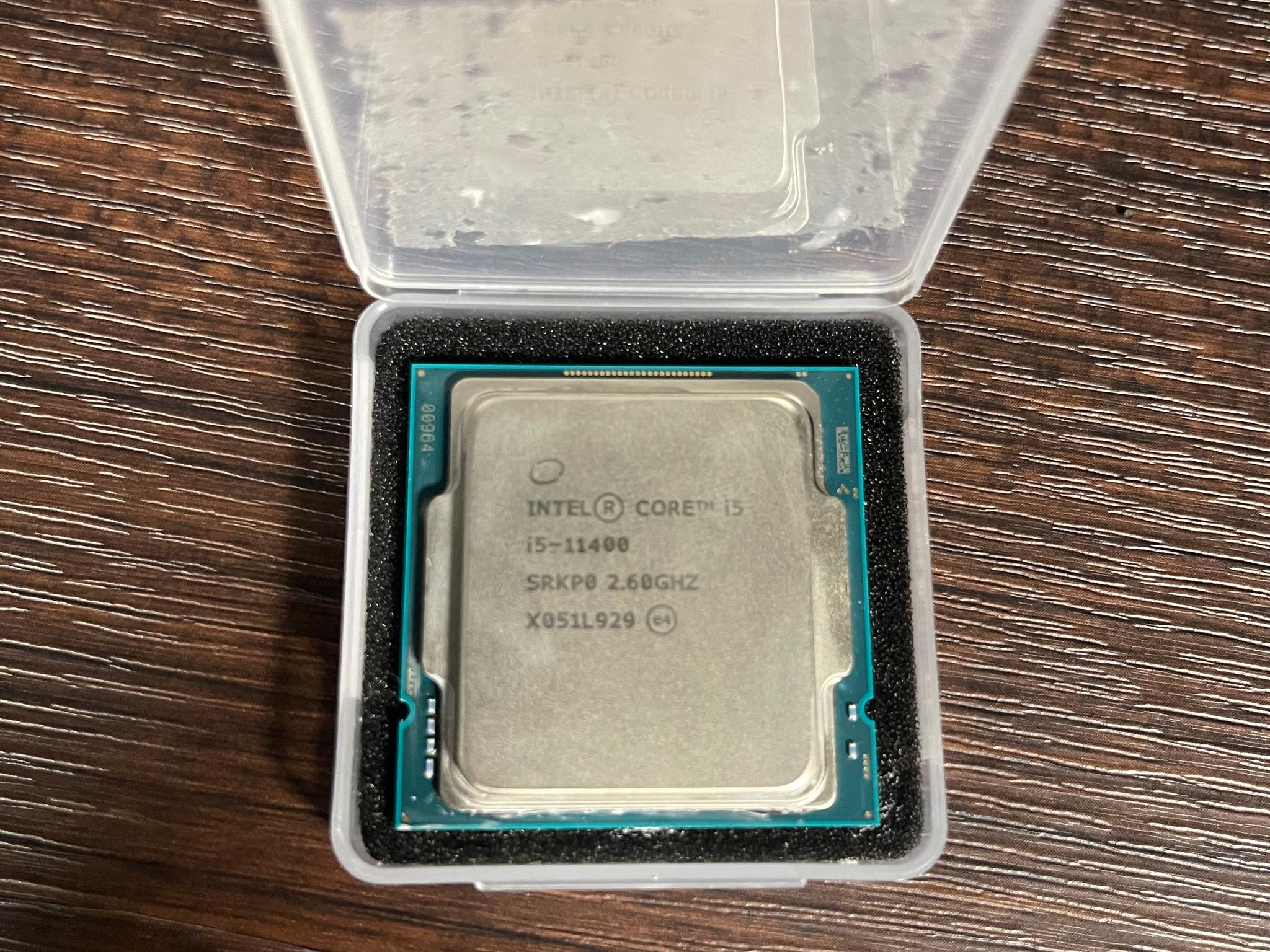 Intel Core i5-11400 With integrated graphics.