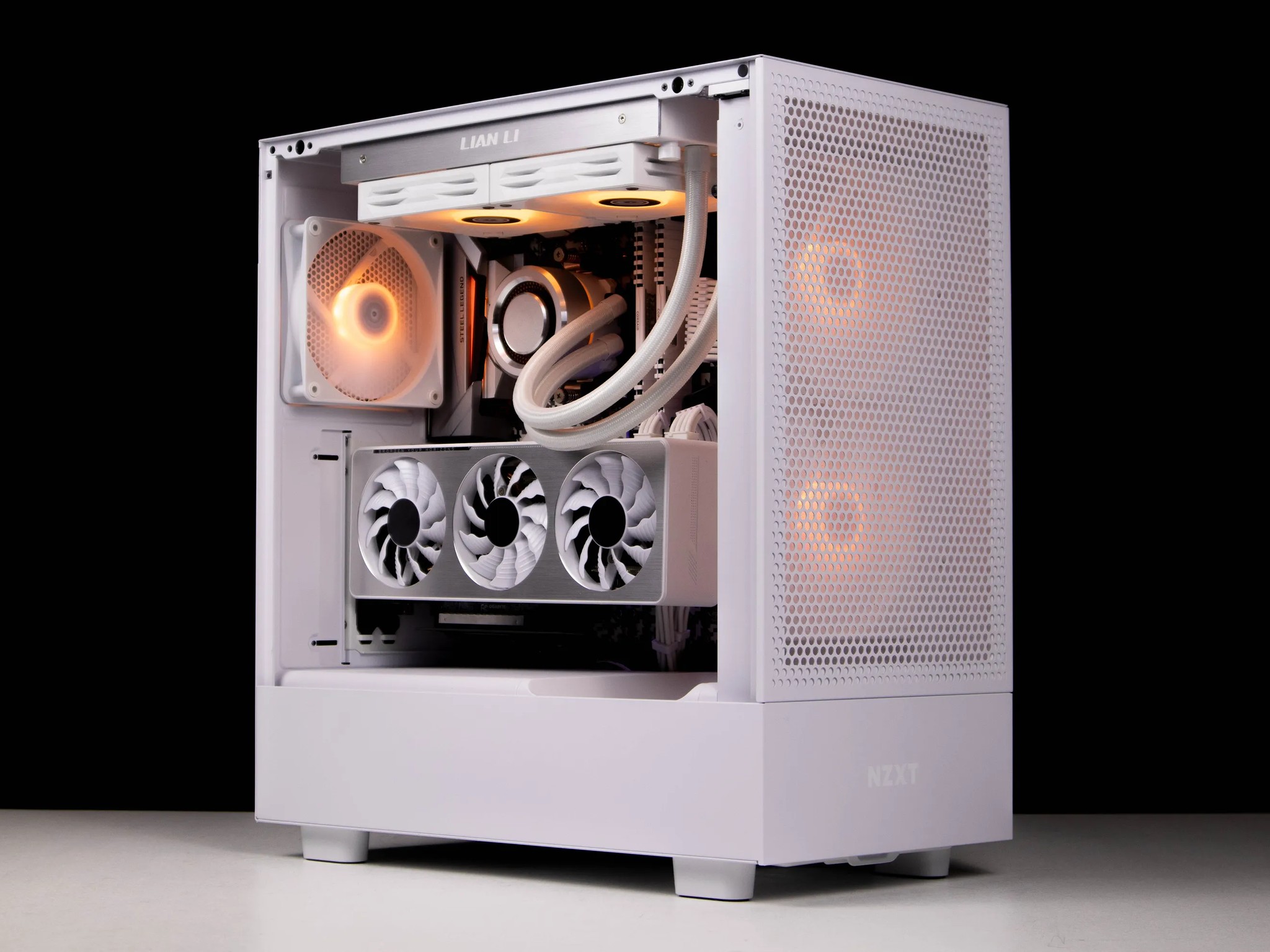 ~Snowstorm~ (RTX 3070 | Ryzen 5 5600X | 32gb RAM)