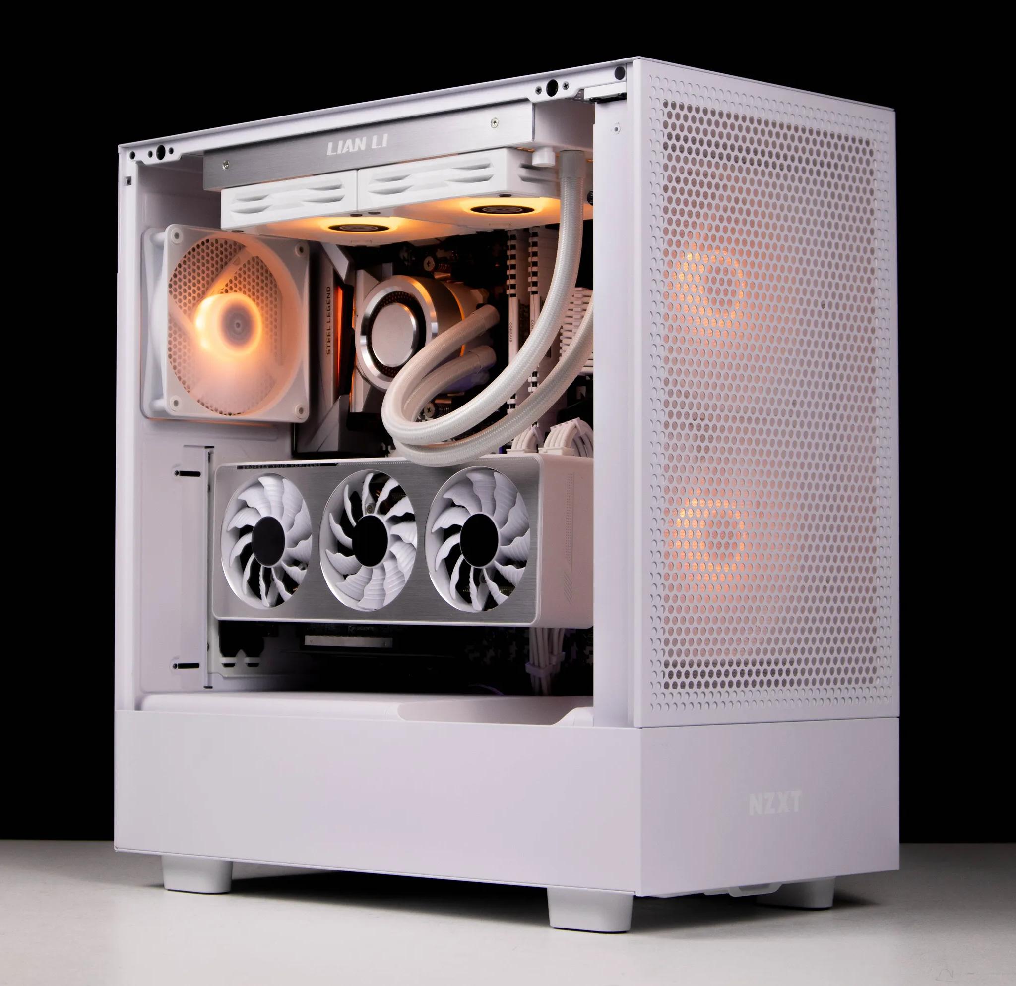 ~Snowstorm~ (RTX 3070 | Ryzen 5 5600X | 32gb RAM)