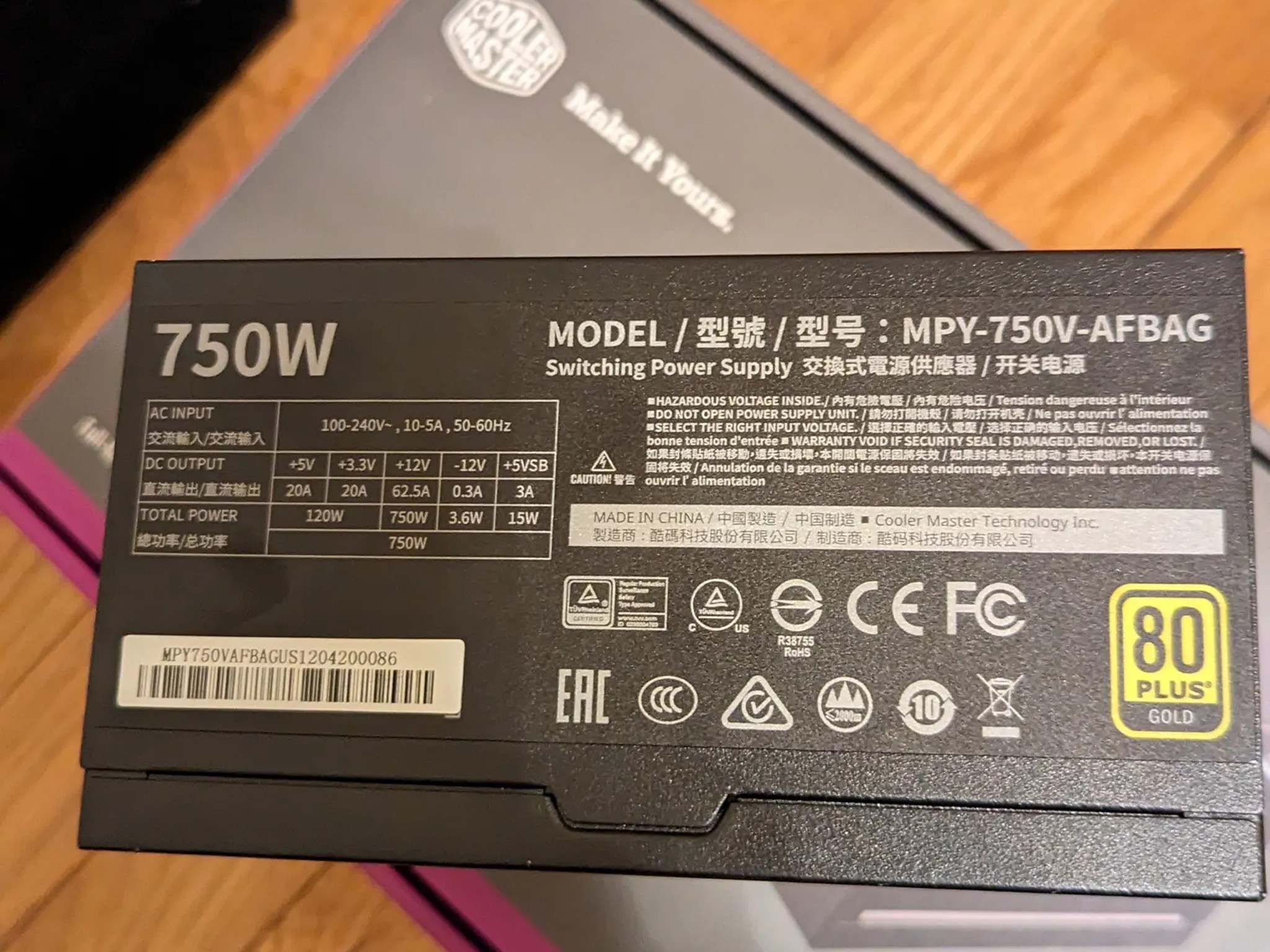 Cooler Master V750 Gold V2 Full Modular,750W, 80+ Gold Efficiency, Semi-fanless