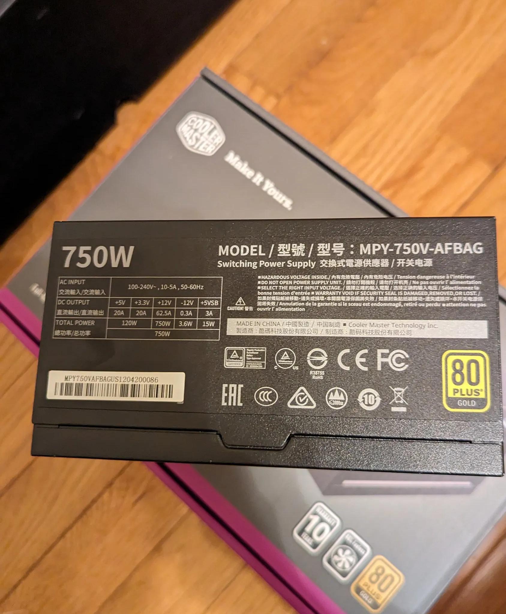 Cooler Master V750 Gold V2 Full Modular,750W, 80+ Gold Efficiency, Semi-fanless