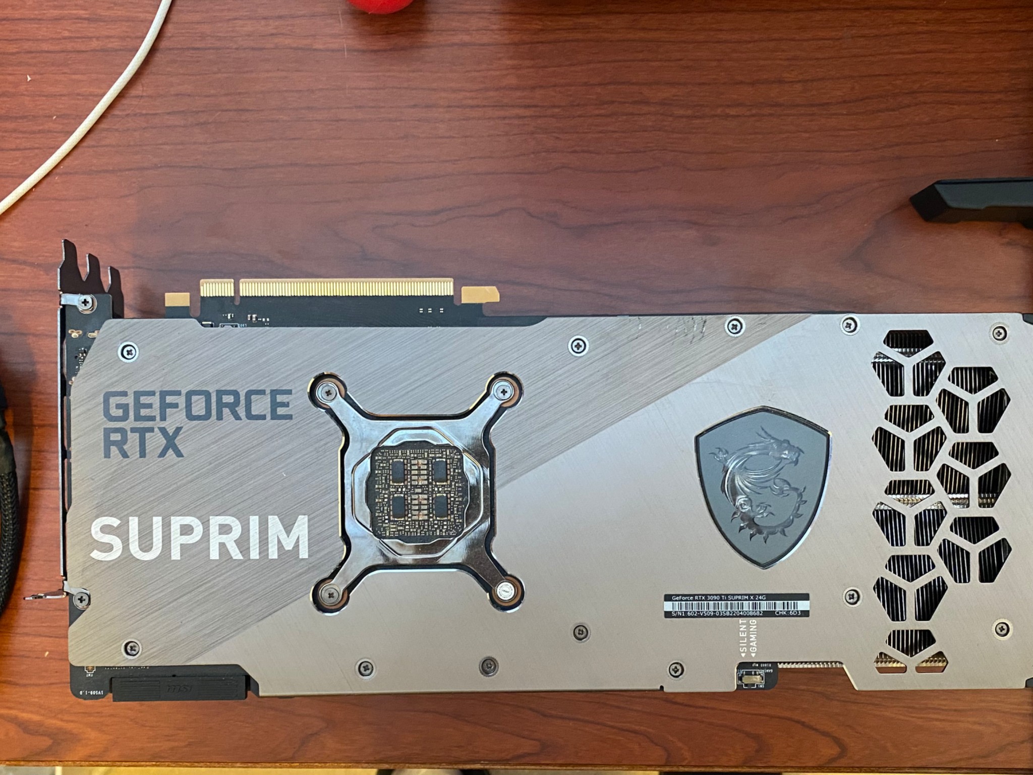 GeForce RTX™ 3090 Ti SUPRIM X 24G