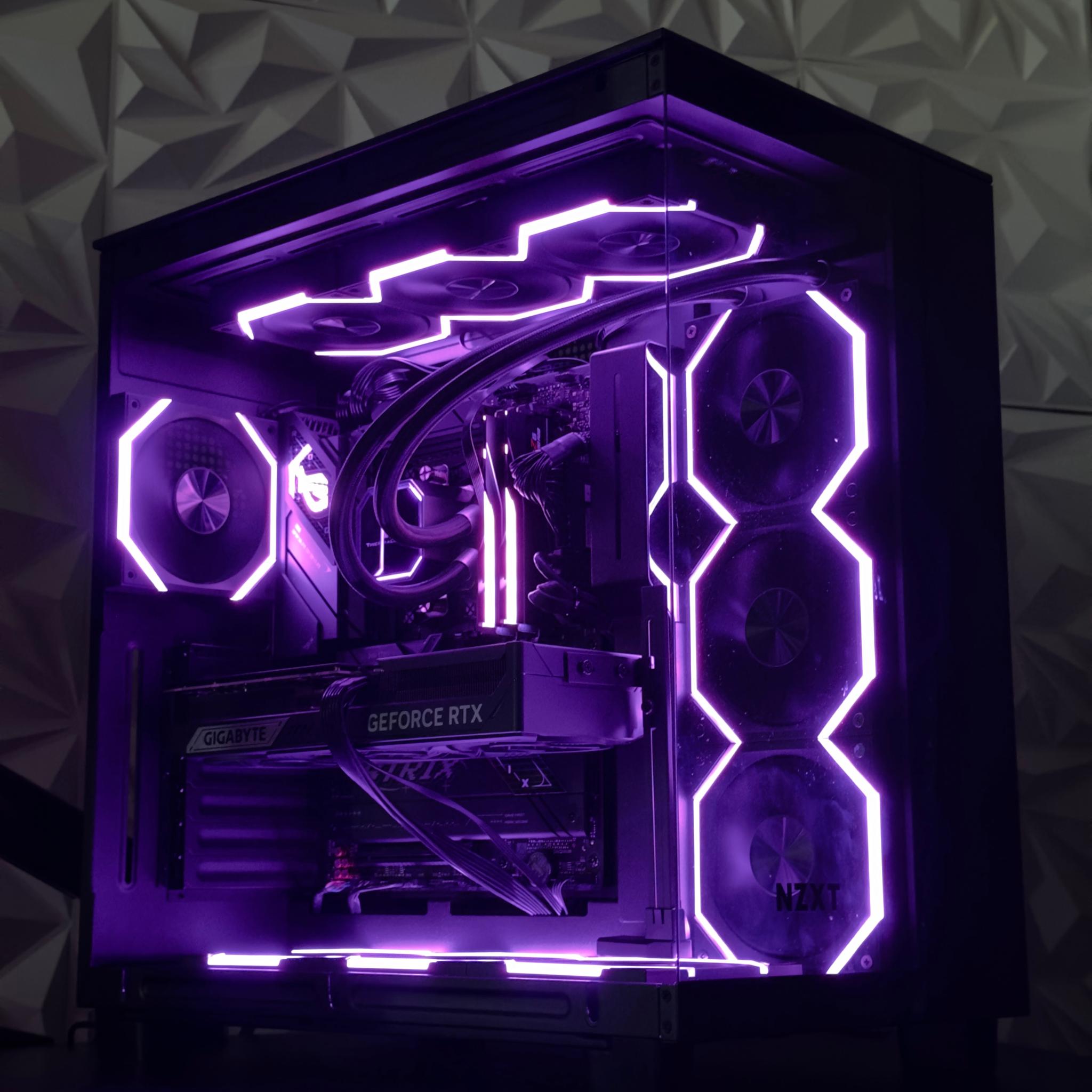 RTX 5070 Ti / Ryzen 7 9800X3D / 32GB 6000MHz CL30 DDR5 / 2TB crucial ssd / Windows 11 by