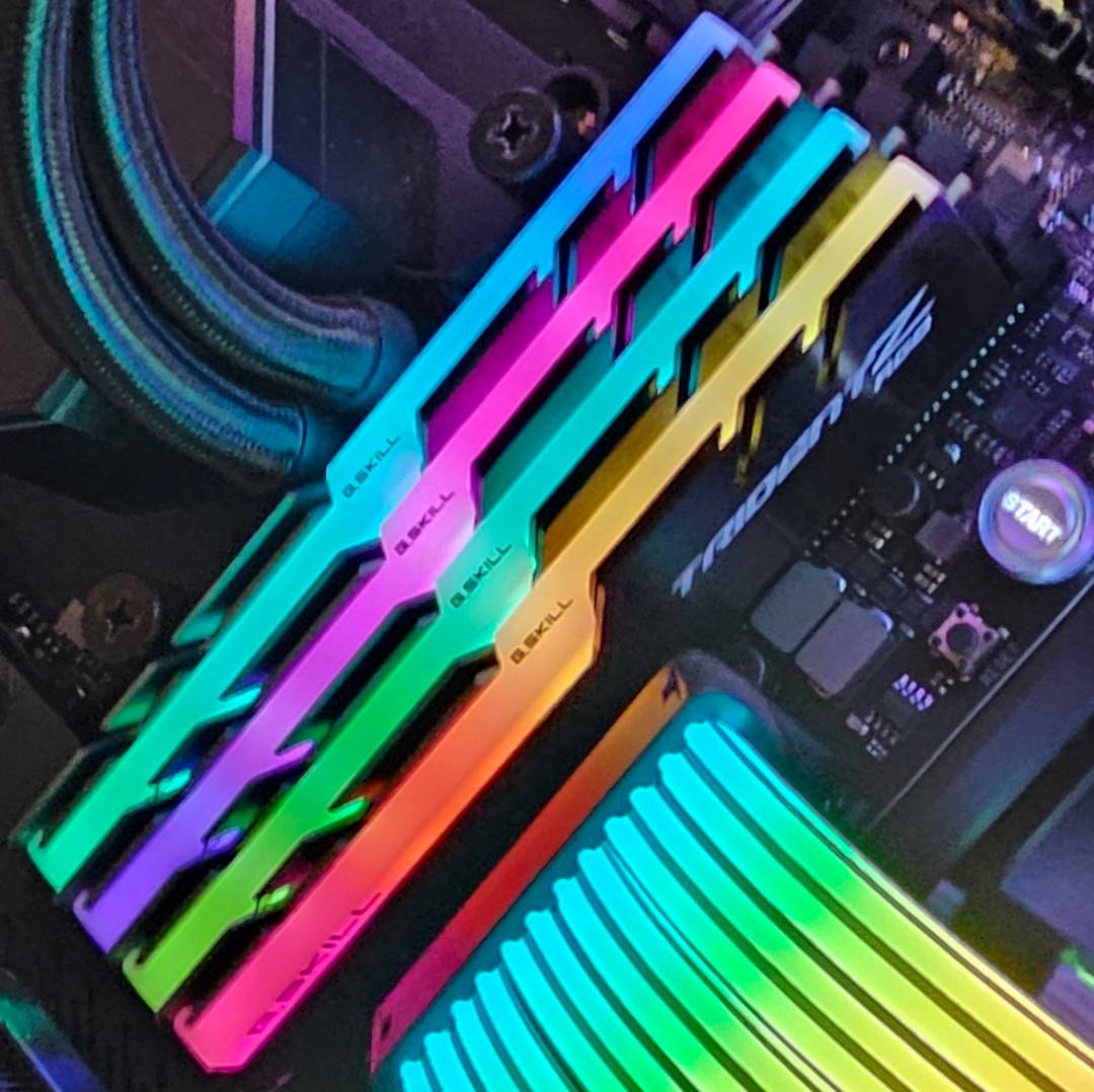 32GB DDR4 (2x16GB) 486 CL16 3200MT/s G.Skill Trident Z | Jawa