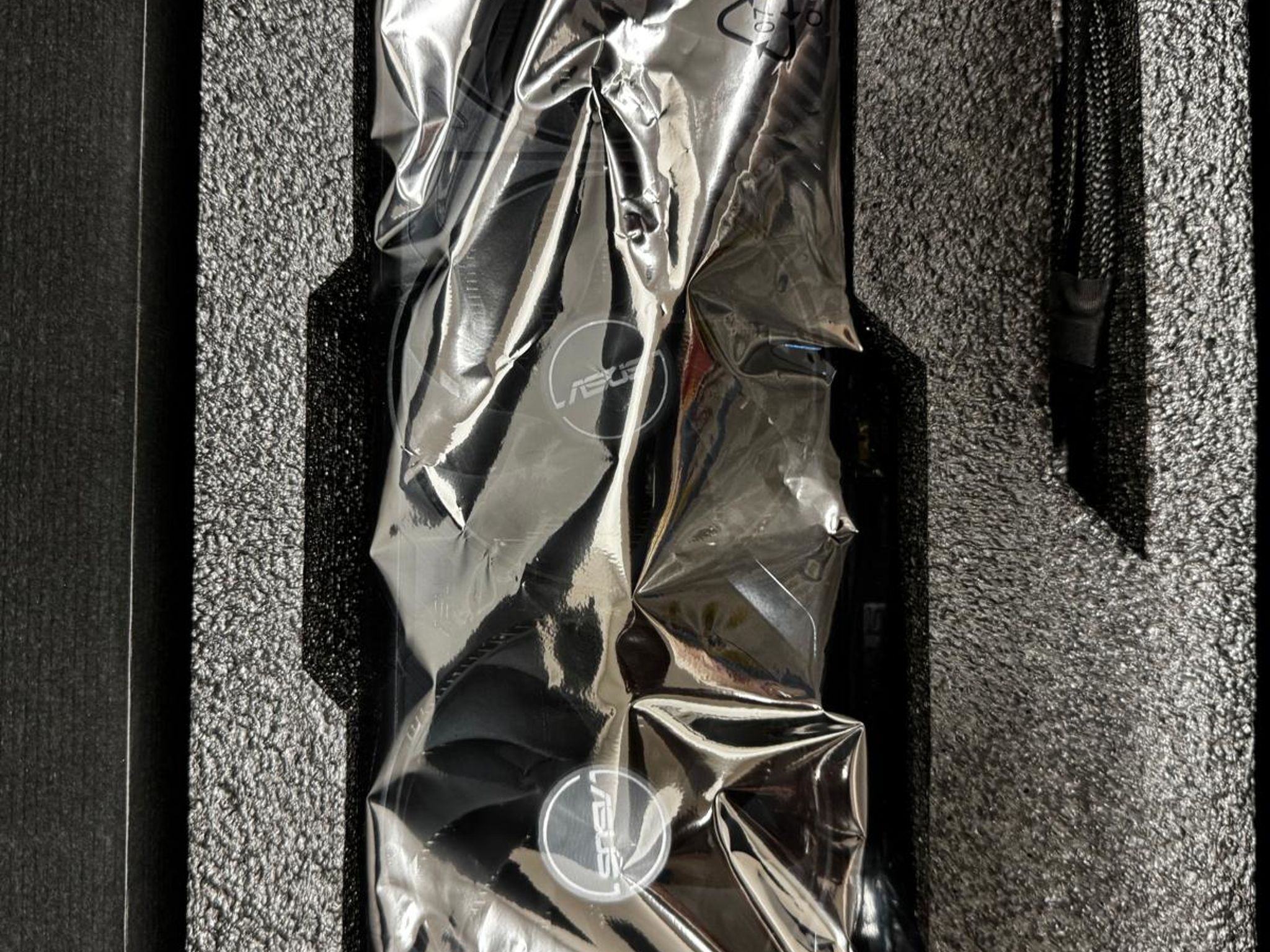 ASUS SFF-Ready Prime GeForce RTX™ 4070 Ti Super