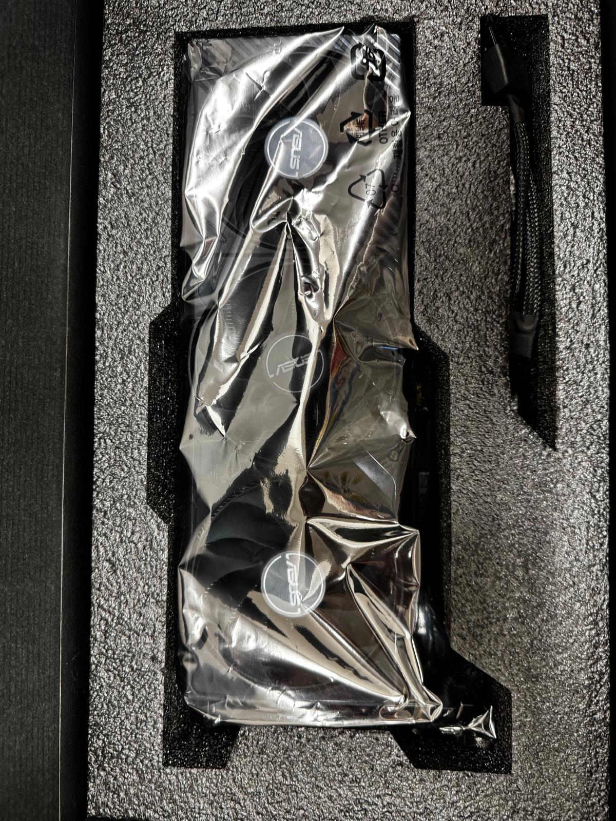 ASUS SFF-Ready Prime GeForce RTX™ 4070 Ti Super