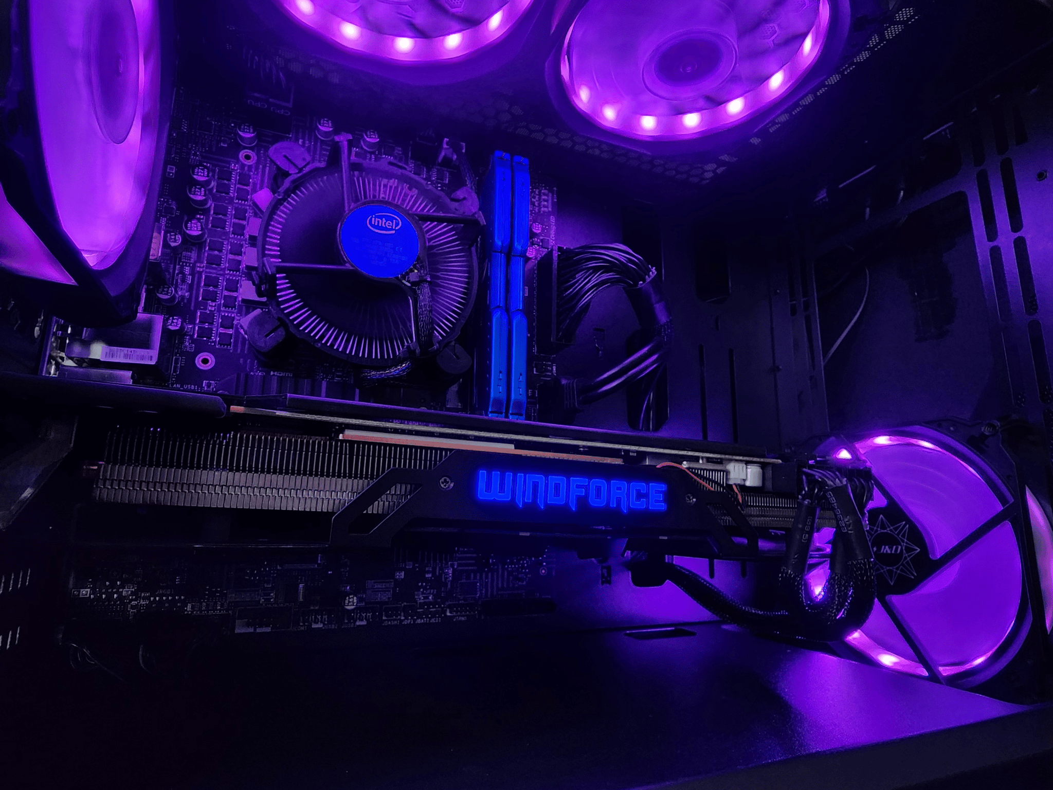 Intel Core i3 10100F // GeForce GTX 980 4GB // 16GB 3200MHz