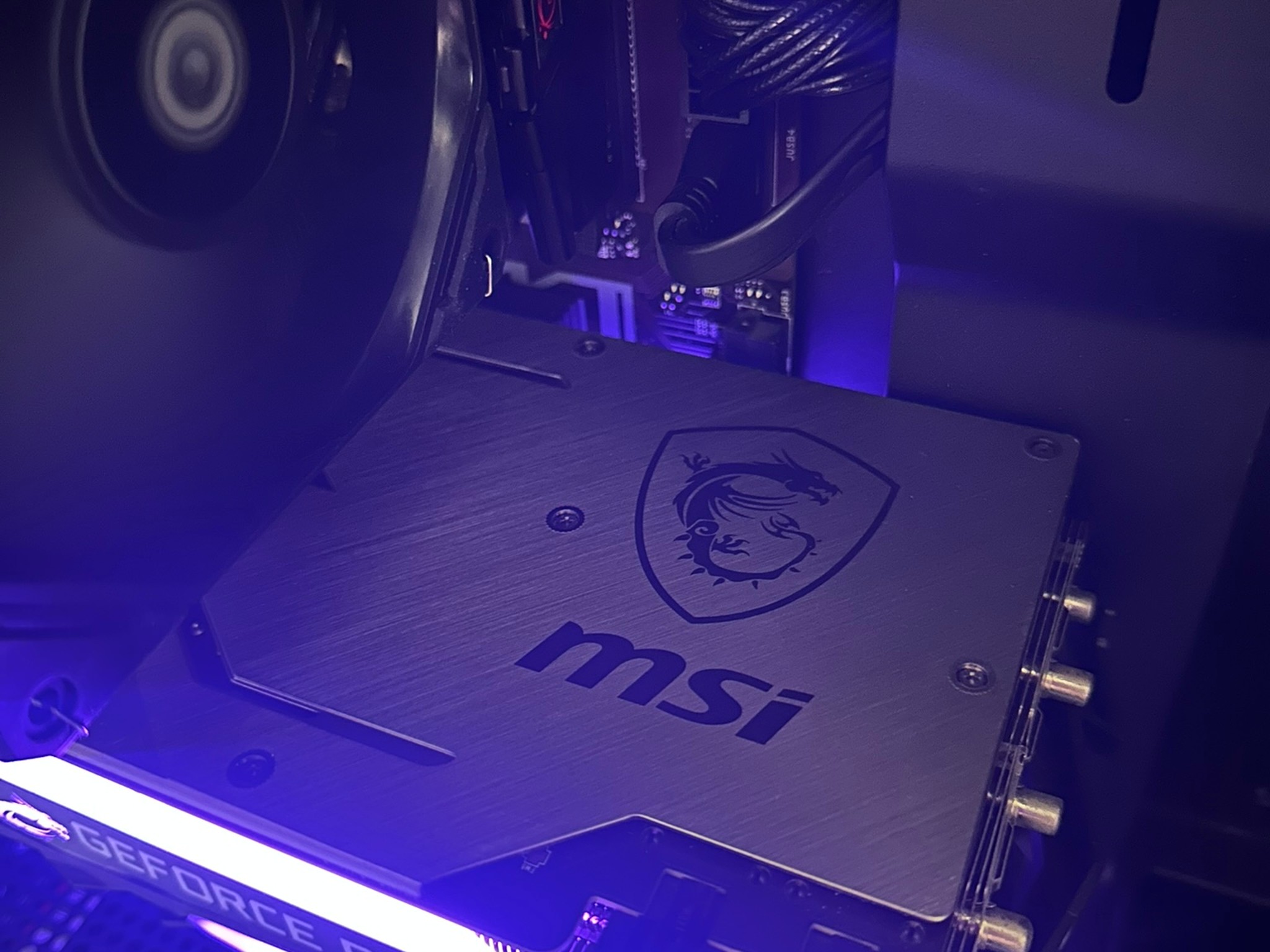Intel i7-9700 / RTX 2080 / 1TB NVME / 16GB RAM