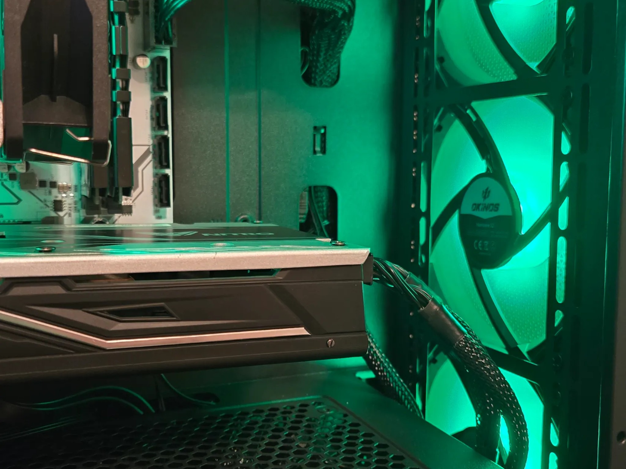 💚 VENOMSTRIKE 💚 RGB Gaming PC | Ryzen 5 2600 + RX 480 8GB | 16GB RAM + NVMe SSD!