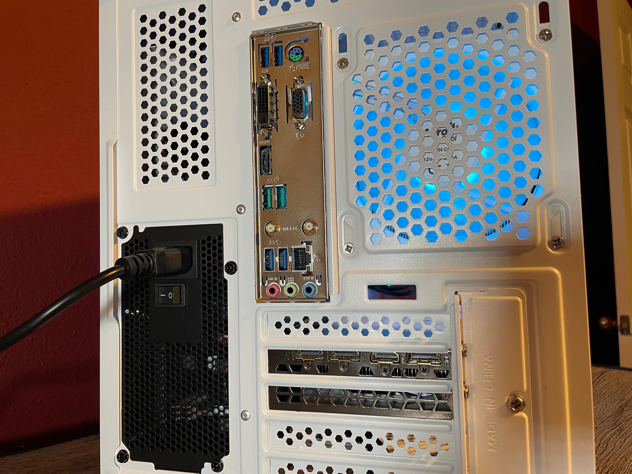 White RTX 2060 Gaming PC (Ryzen 5 3600 | 16GB RAM | 512GB SSD | Wifi + BT)