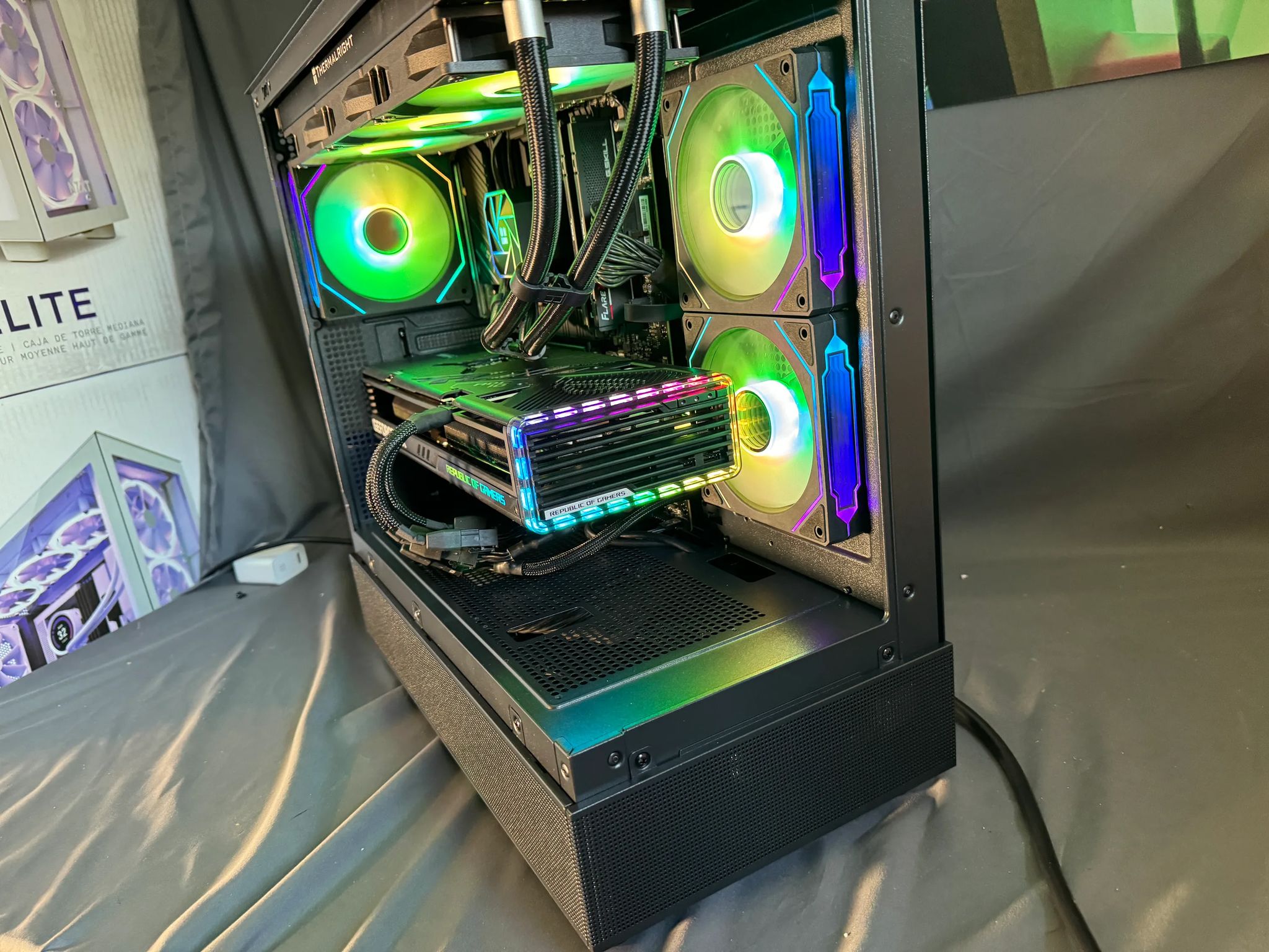 RTX 4070TI Strix Ryzen 7700X Gaming PC