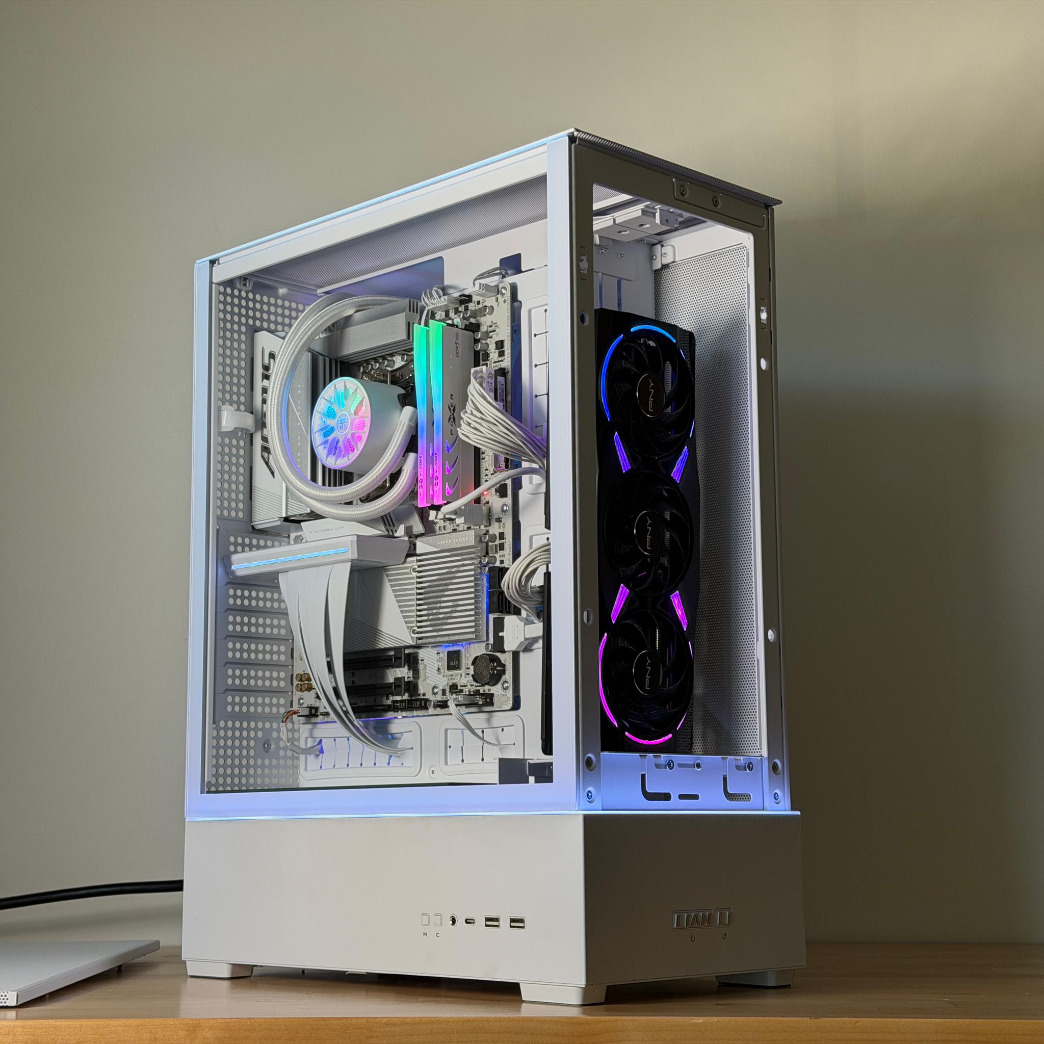 RTX 5070 Ryzen 9 9900x Gaming PC