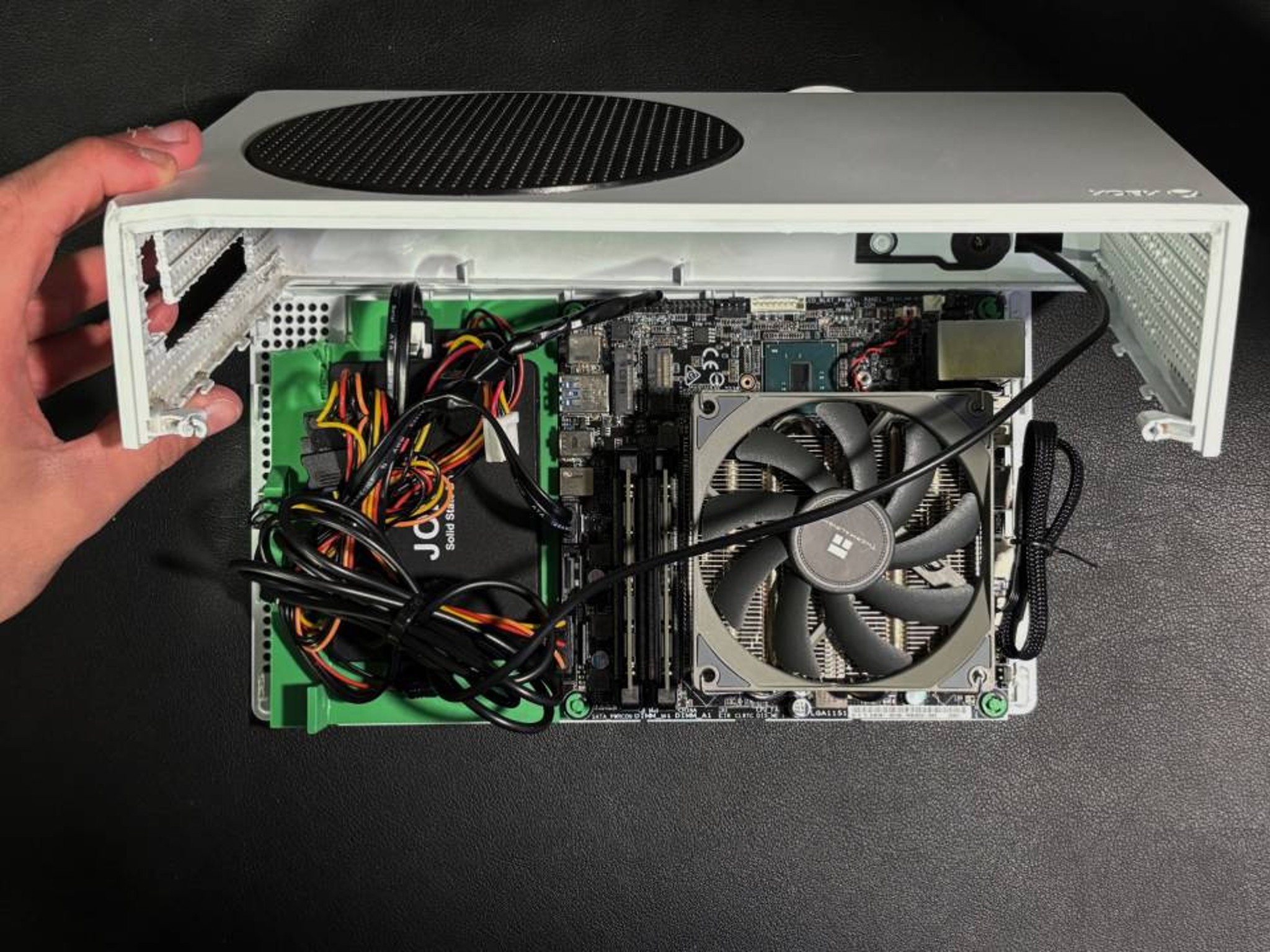 1 Of 1 Custom Xbox Gaming PC(Xbox Series S converted into a Windows Gaming PC)