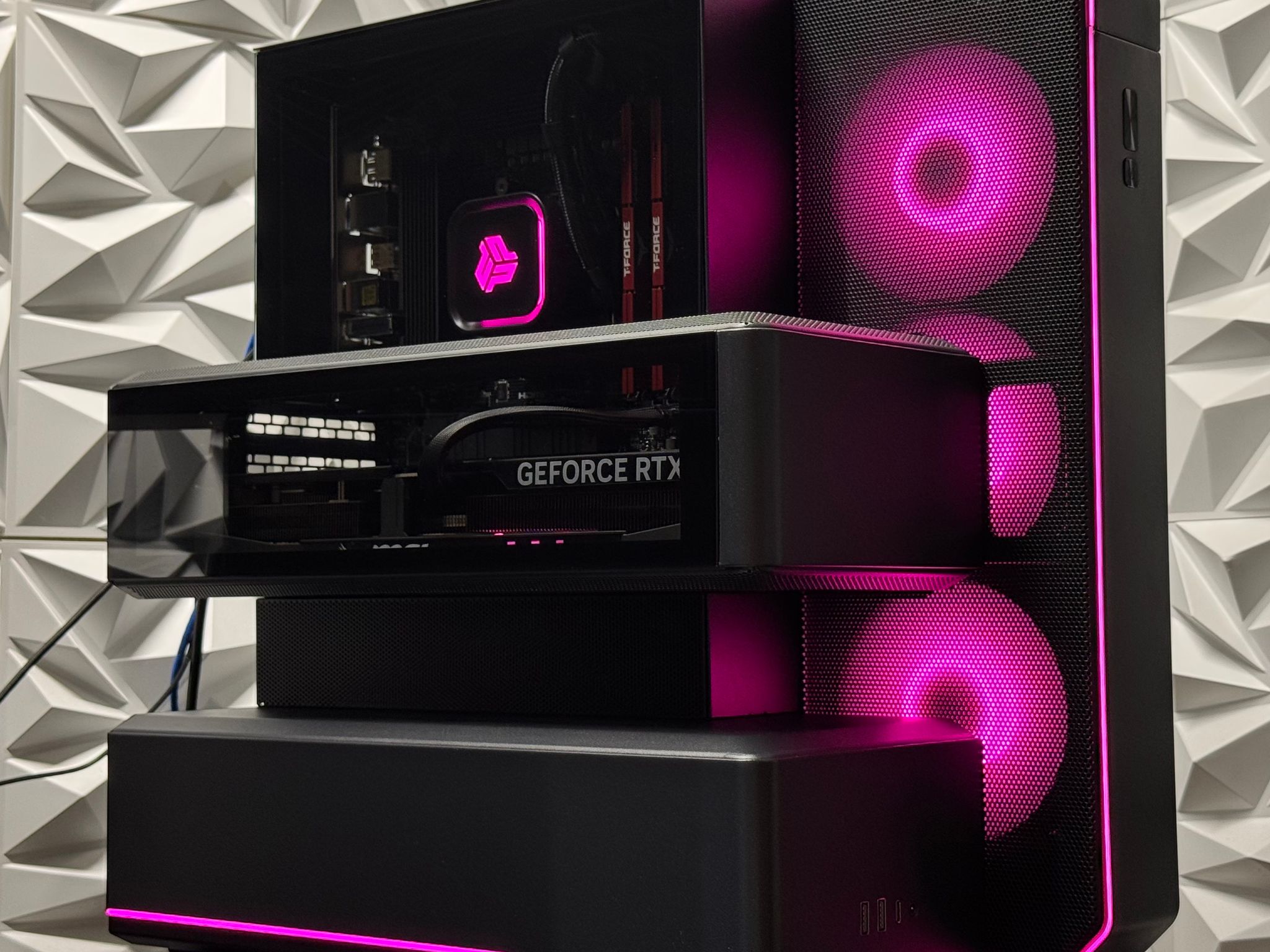 RTX 5070 Ti / Ryzen 7 9800X3D / 32GB DDR5 / 2TB SSD / EX5 Case / Gaming pc / creator pc / streaming