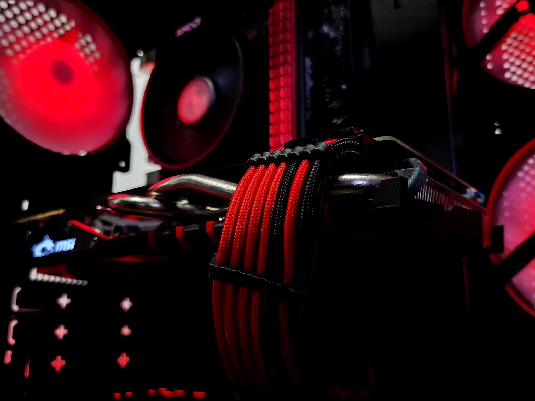 ❤️🖤❤️ MSi GTX 970 4GB // AMD Ryzen 5 1600AF // Patriot Viper 8GB 3000MHz // Crucial 480GB SSD