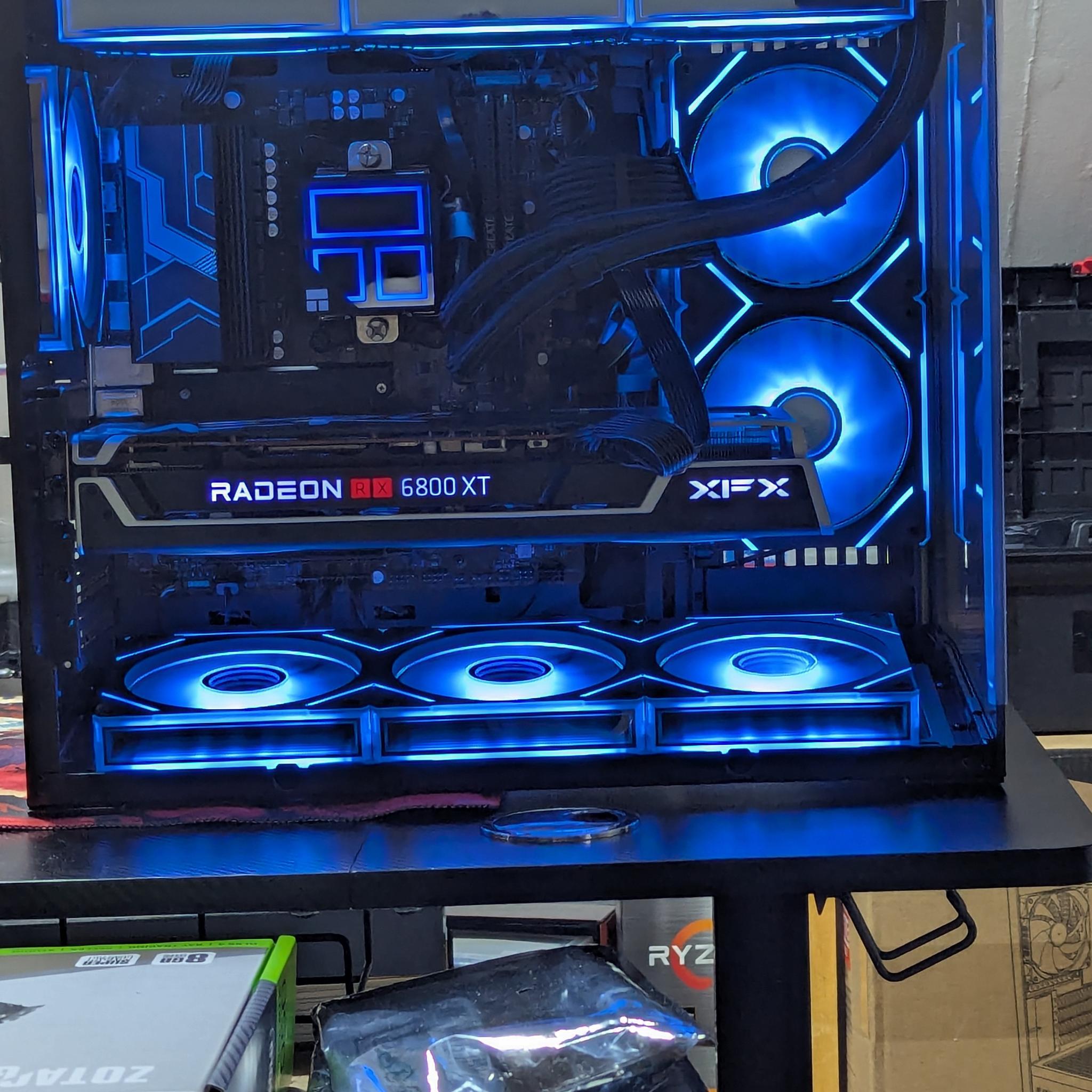 Gaming PC|AMD Ryzen 7 9700X|32 GB DDR5 6000|AMD Radeon RX 6800 XT 16GB|1 TB SSD|Windows 11 Pro