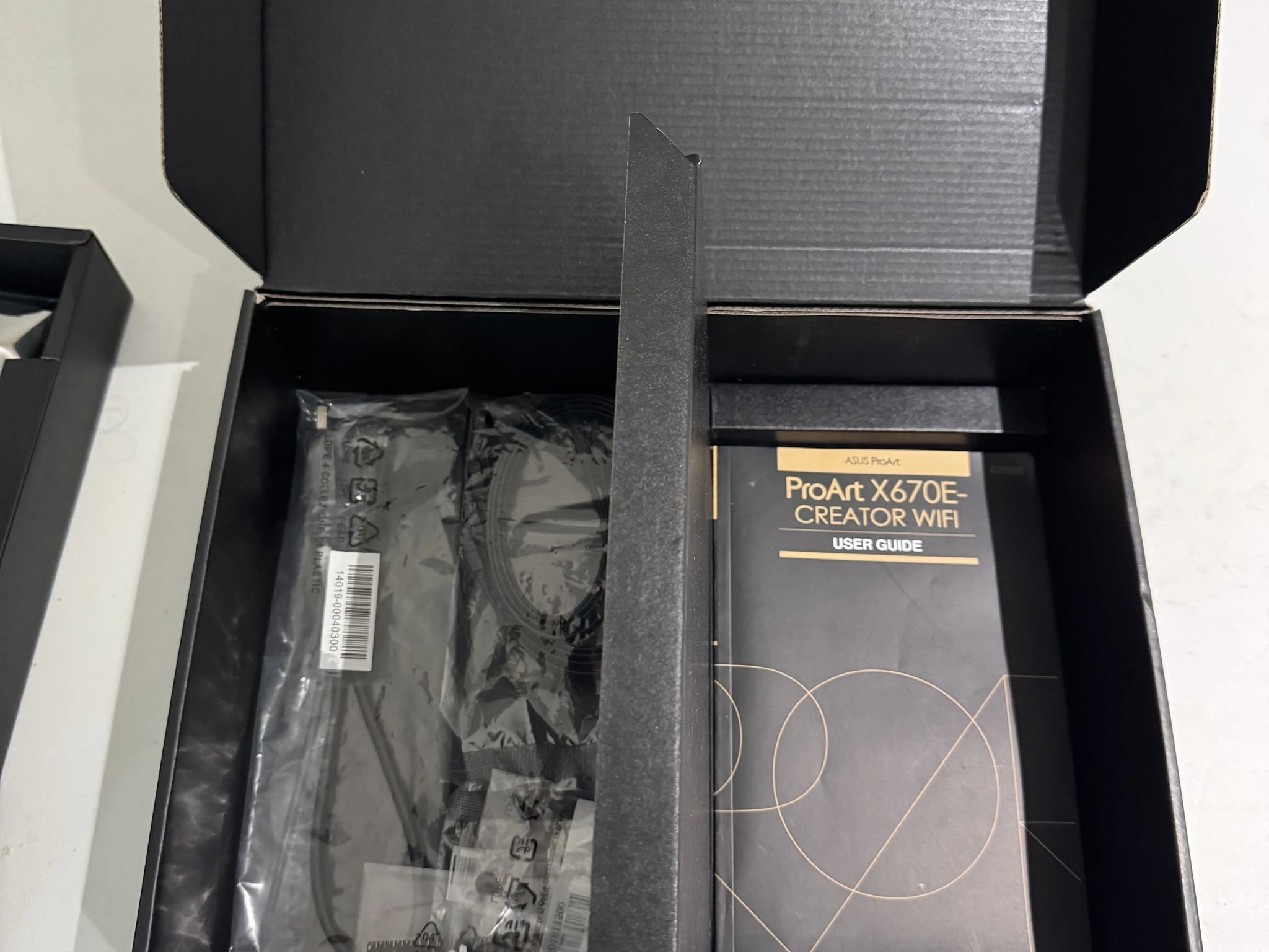 ASUS ProArt X670E-CREATOR WiFi