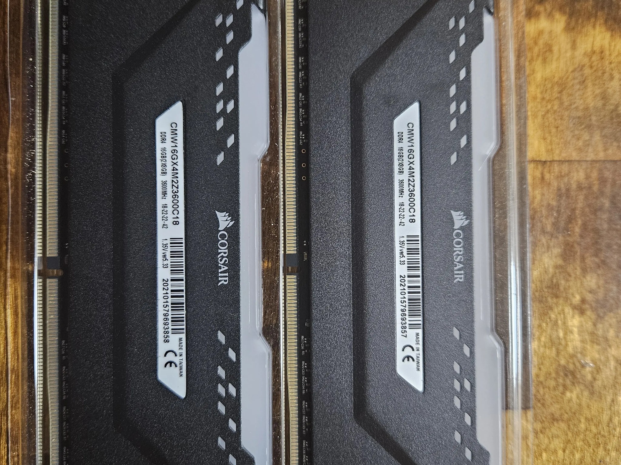 Corsair Vengeance RGB Pro 32GB DDR4-2933 (2x16GB)