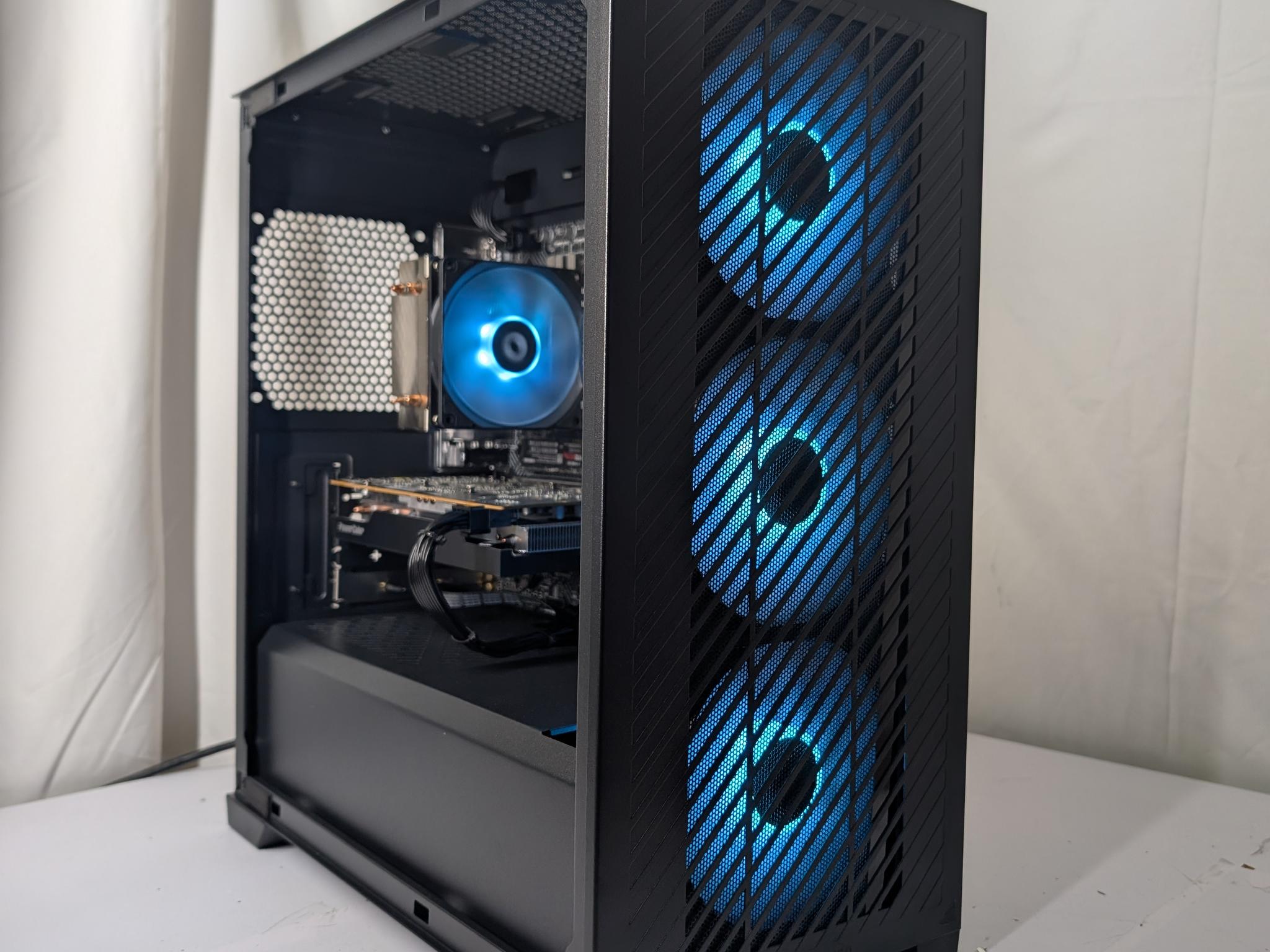 Rx 6600 | i3 12100f | 16GB DDR4 | 1TB NVME