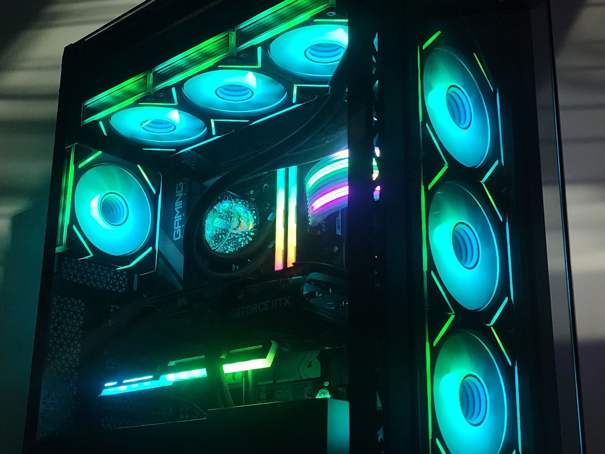 Gaming PC Ryzen 7 7800X3D 32GB RAM 2TB SSD RTX 4080 SUPER 16GB Windows 11 Computer