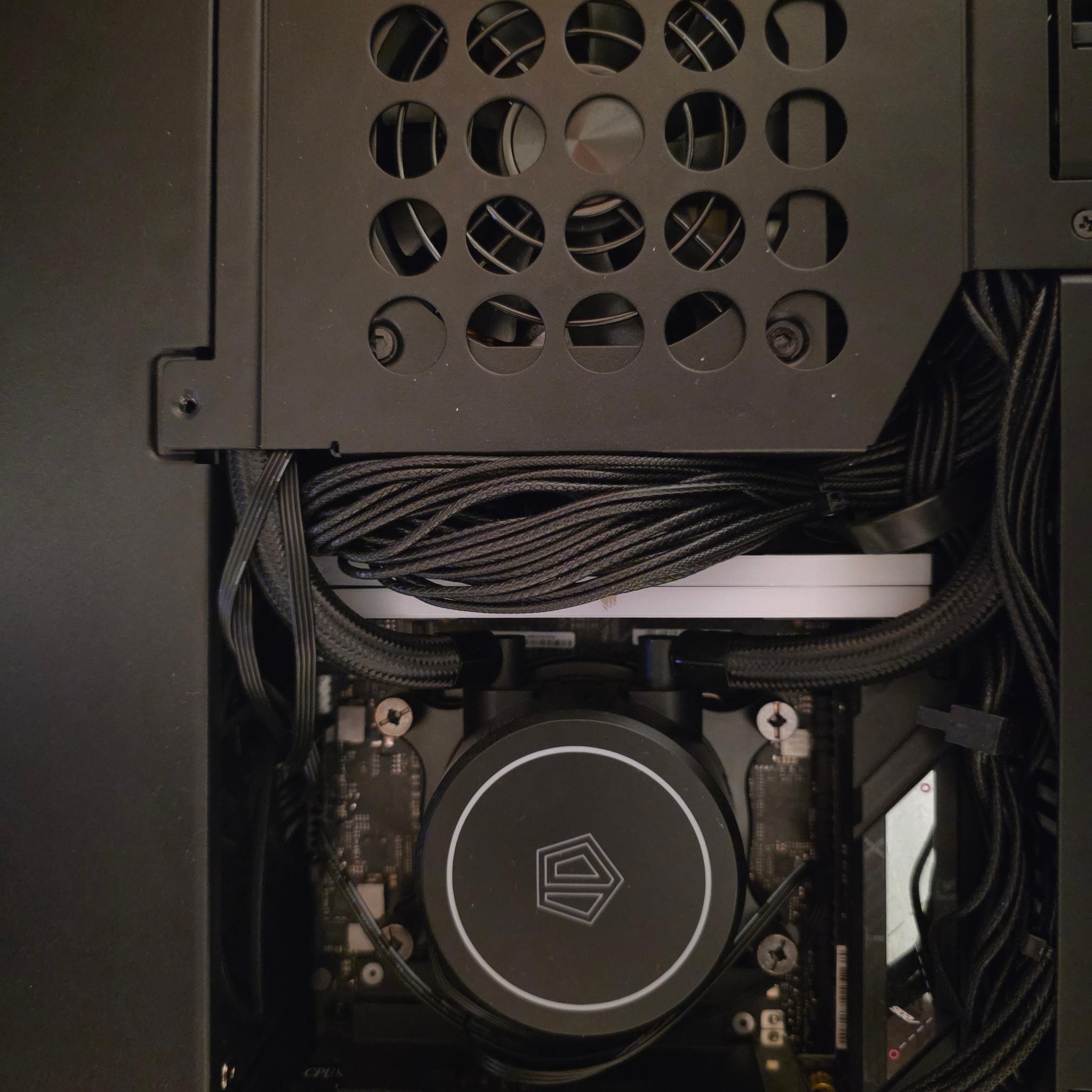 Radeon RX 9070 XT Custom Gaming PC - Ryzen 5 9600X