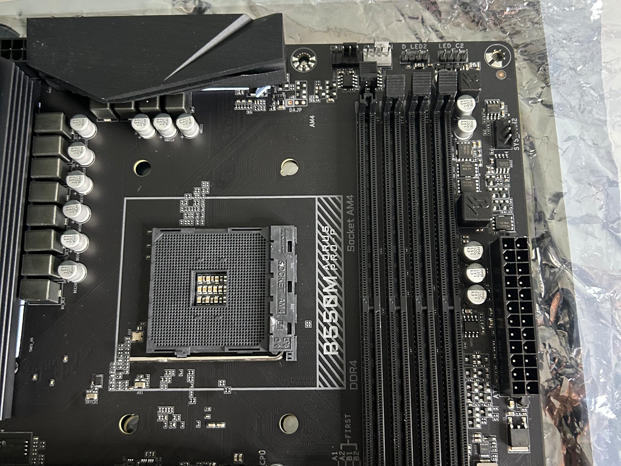 Gigabyte B550M AORUS PRO-P (AMD Ryzen 5000/B550/Micro ATX/M.2x2)