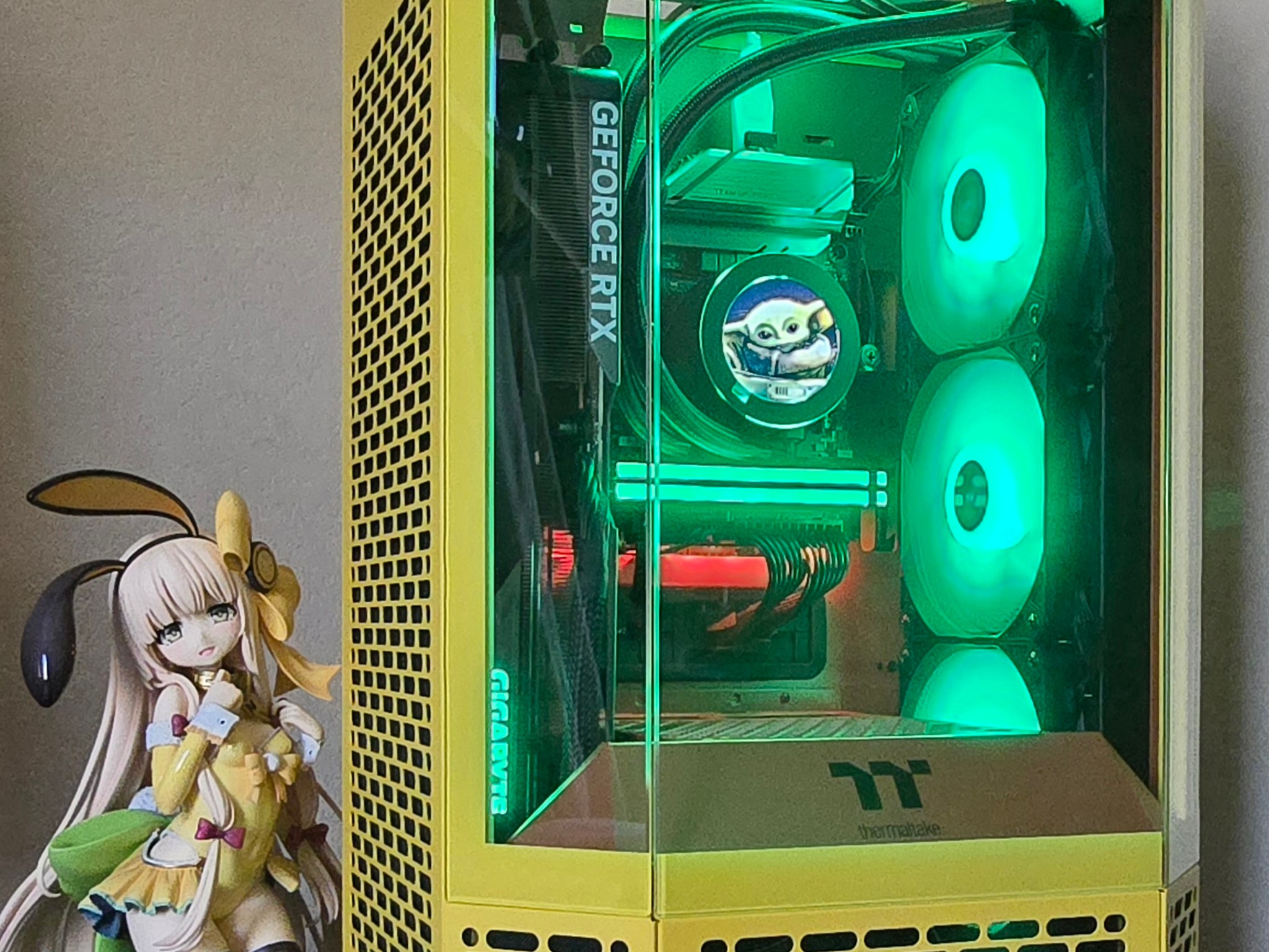 Custom Gaming PC "Helios" - Ryzen 7 5800X | 32GB CORSAIR RAM | RTX 4070 Ti 12GB