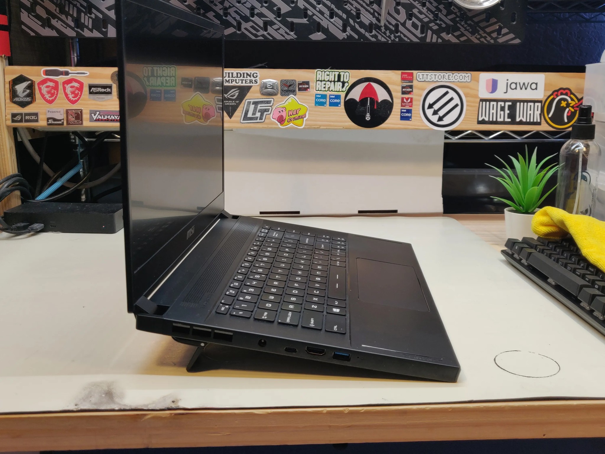 240hz Esports pro Laptop |RTX 2070 i7 10750h | Thunderbolt, USB C PD, IPS, 16gb ram, 1tb NVME, 15.6