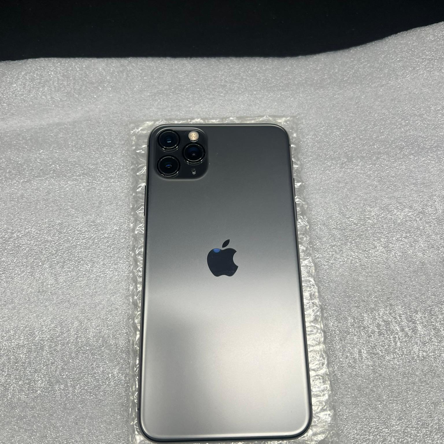 Apple iPhone 11 Pro Max – Unlocked – 512 GB – Space Gray