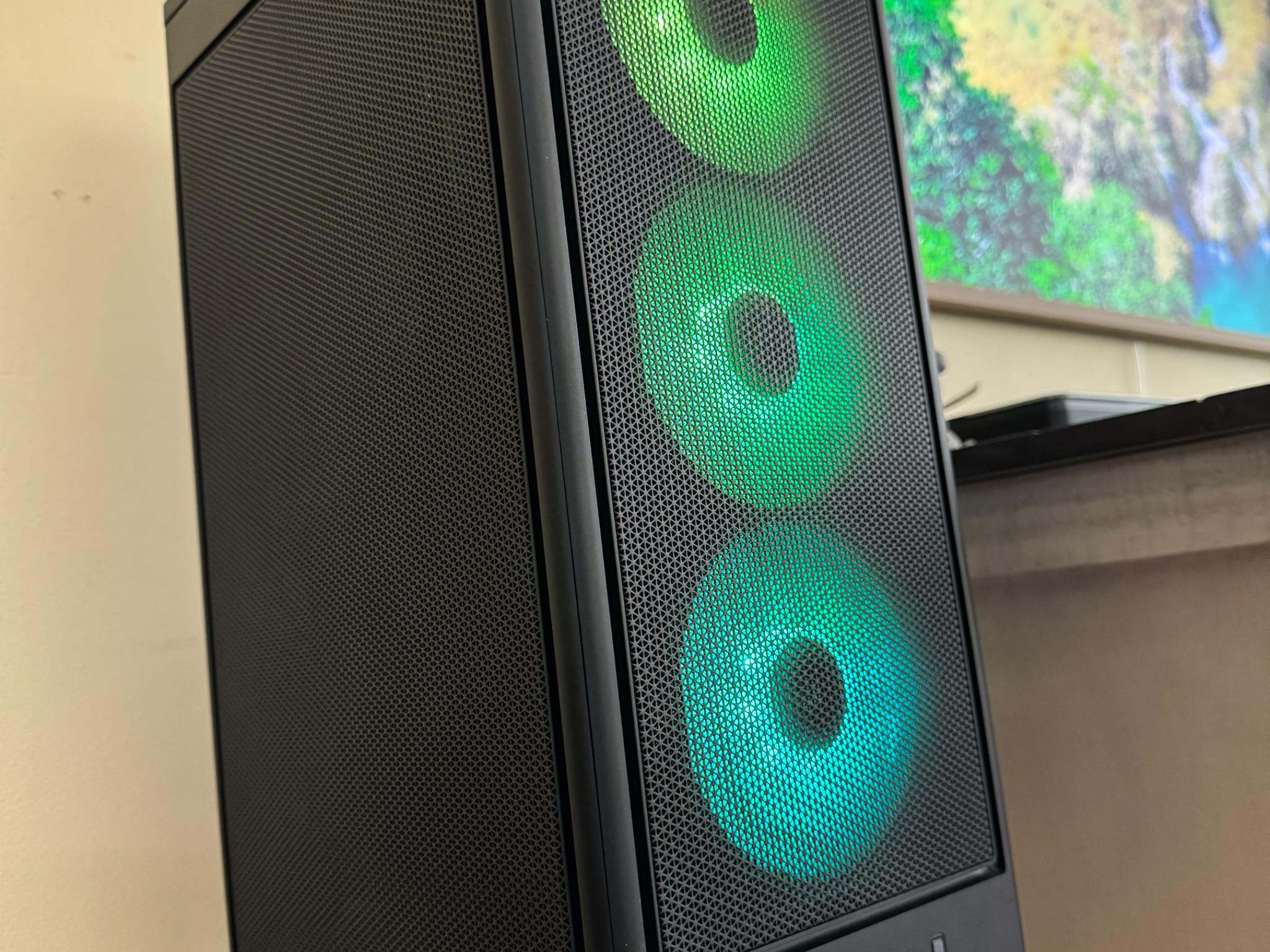 Mini ITX Gaming PC *New* | 7600X | 5060 Ti 16GB | 32GB DDR5 | 2TB SSD