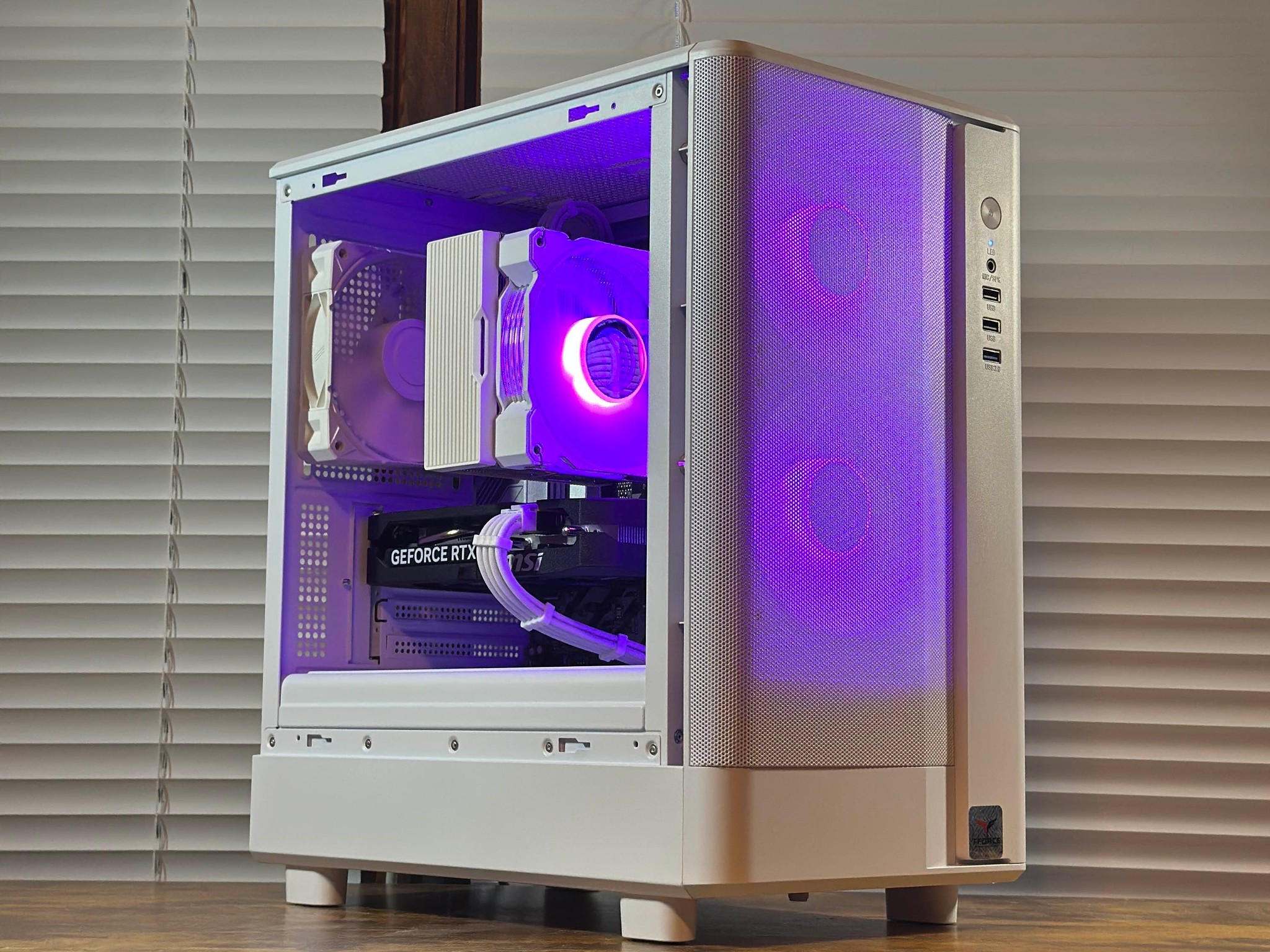 RTX 5060 8GB | AMD Ryzen 5 8400F | 16GB DDR5 | 1TB SSD | Win11 | WIFI | 1080P/1440P Gaming PC