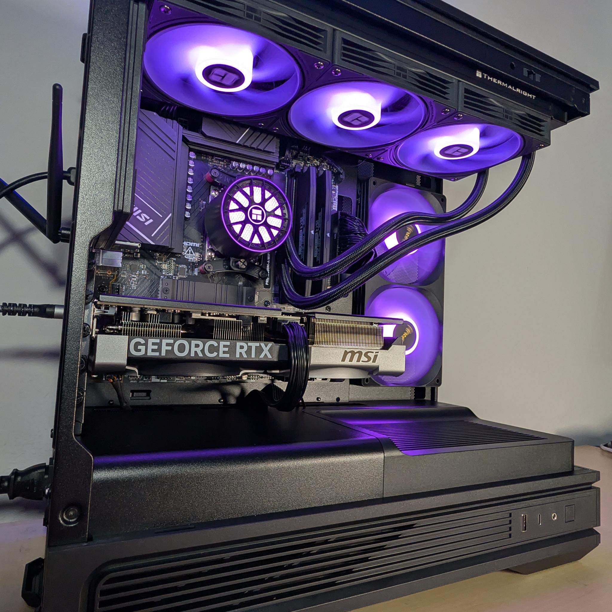 RTX 5070 // Ryzen 7 9700x // 32GB DDR5 // 1TB Gen4 NVMe // WiFi