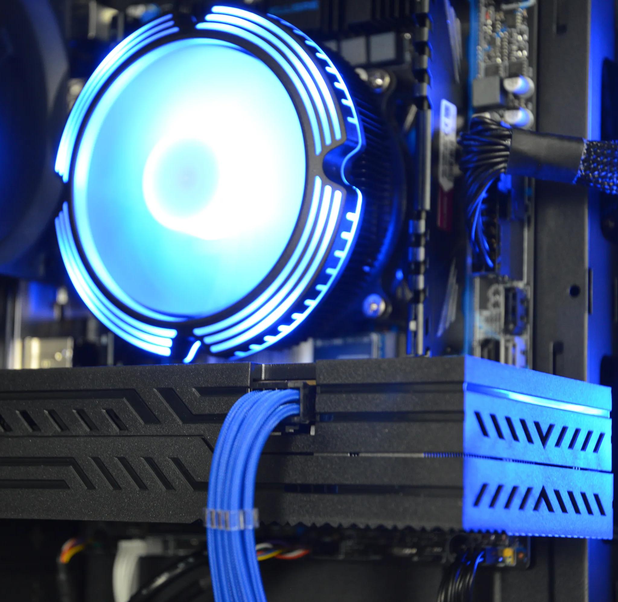 🔵⚫️| RX 580 8GB | INTEL XEON E5 2670 V3 | 16GB DDR4 RAM | 1TB NVME SSD | Midnight Ocean |