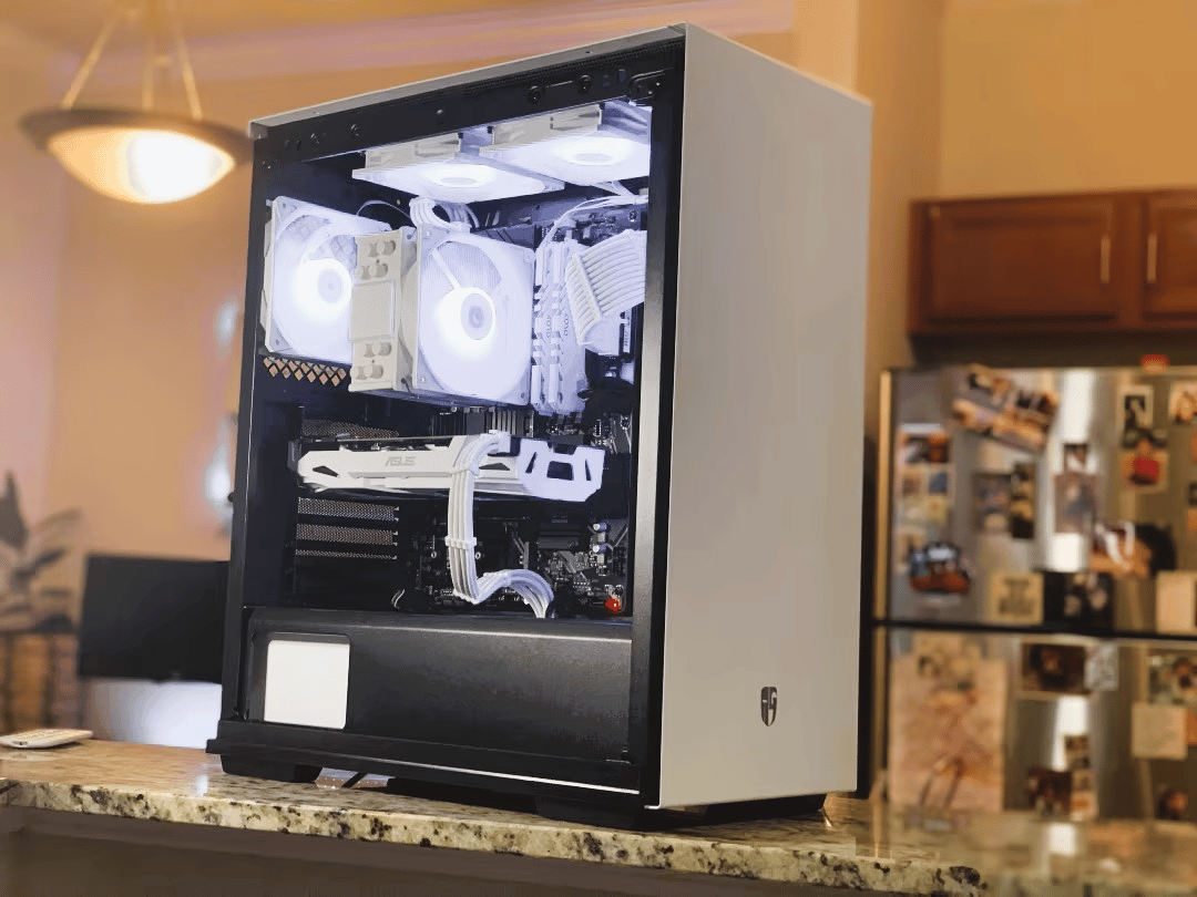 Mid Range White/Black Gaming PC (i5 10400 + GTX 1060)